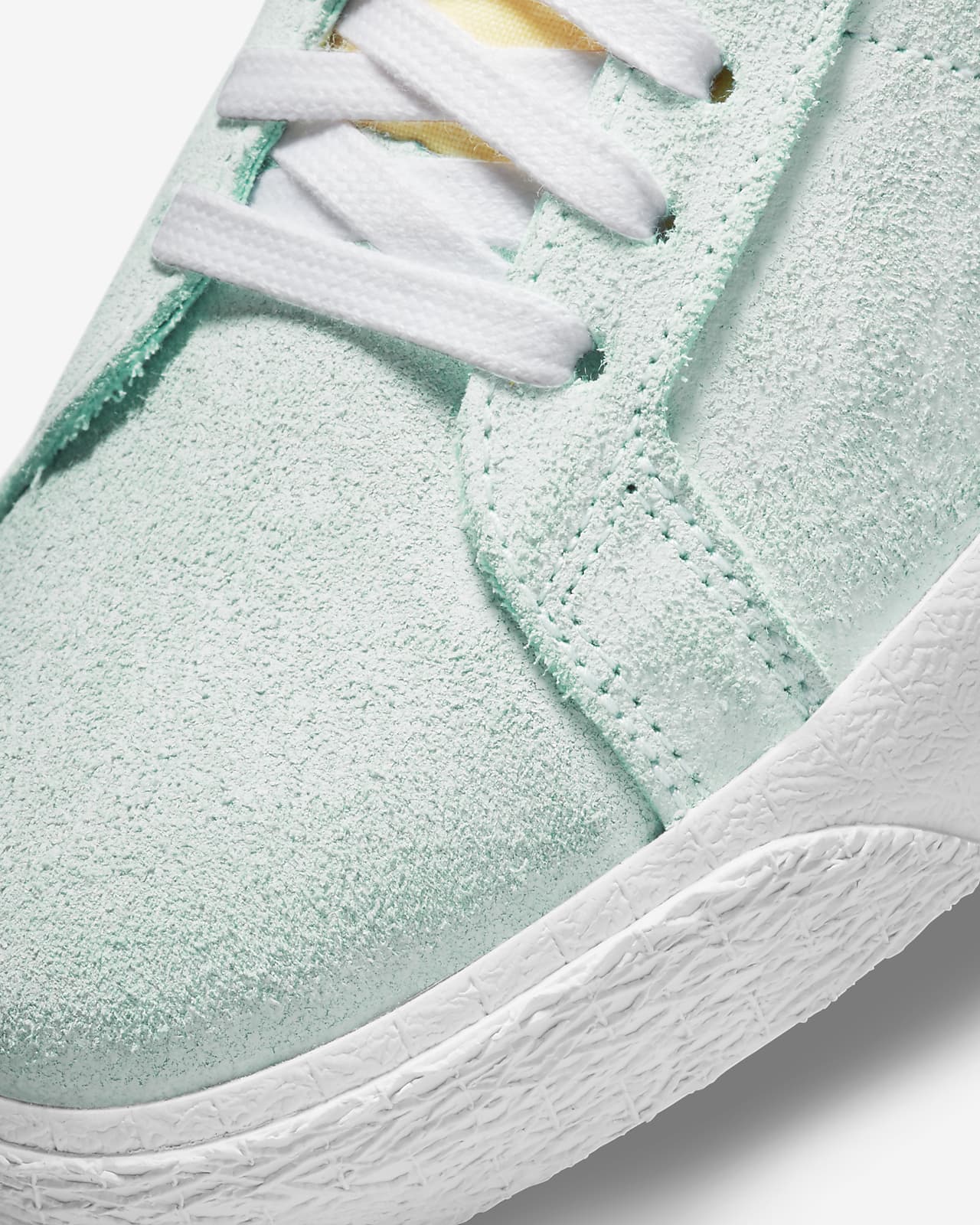 nike blazer mid top premium