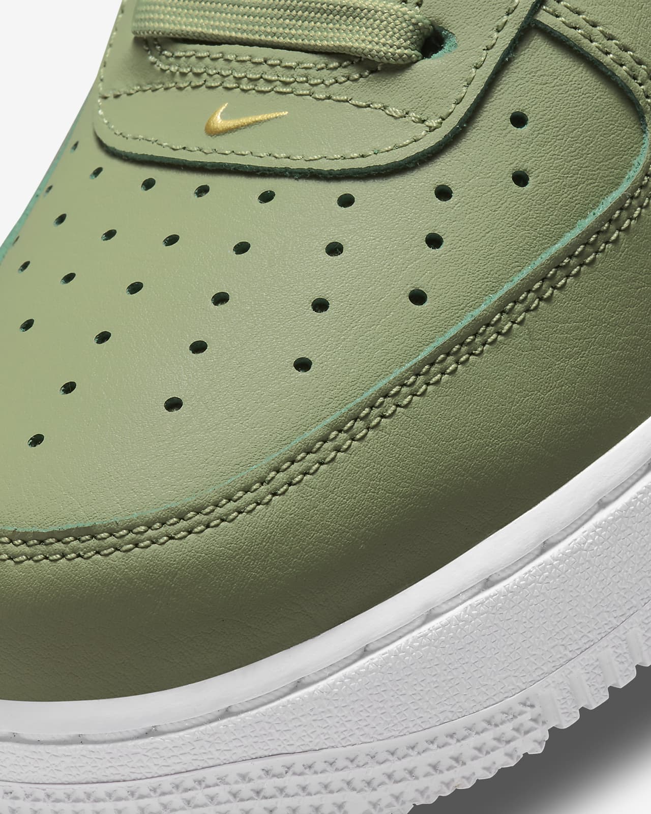 Nike Air Force 1 '07 LV8 Men's Shoes. Nike JP