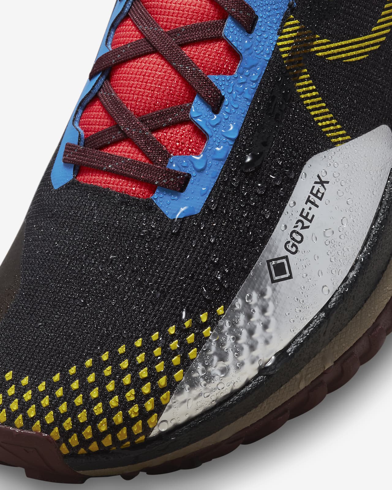 Nike Pegasus Trail 4 GORE-TEX 男款防水越野跑鞋。Nike TW