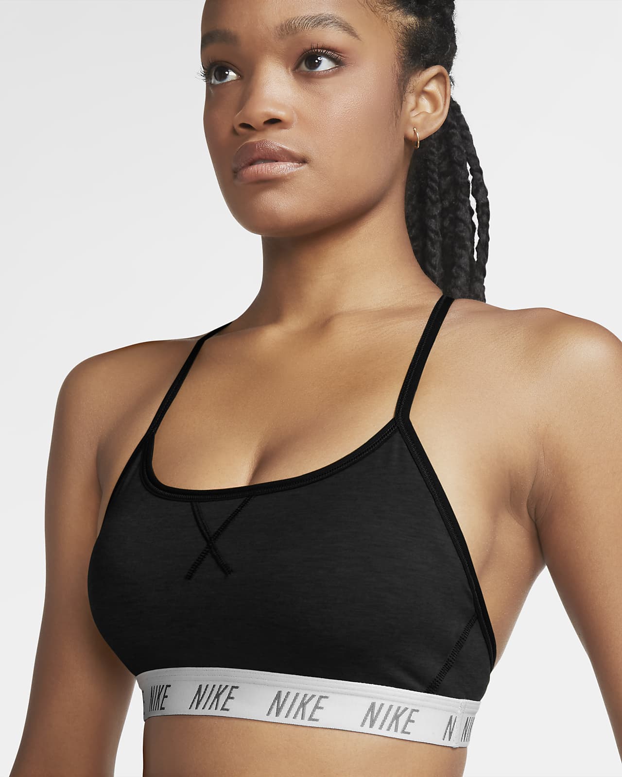 Bra deportivo con almohadillas de baja sujeción para mujer Nike Indy. Nike .com