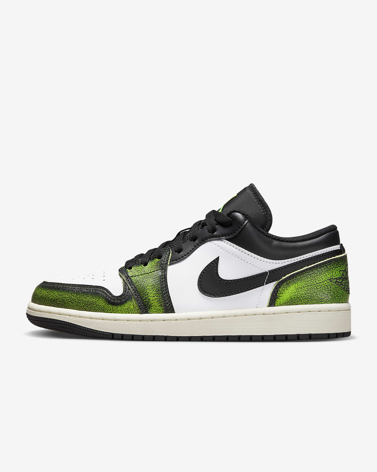 Air Jordan 1 Low SE Men's Shoes. Nike IN