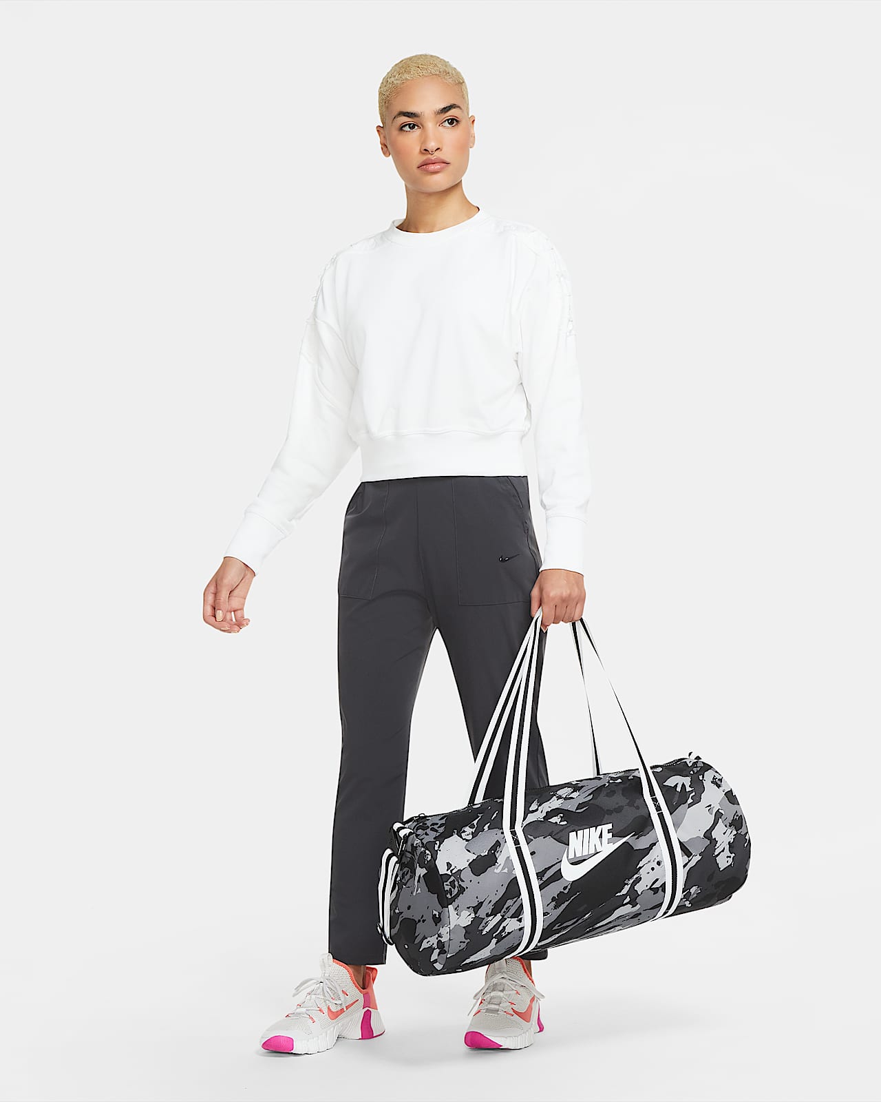 nike heritage shoulder bag