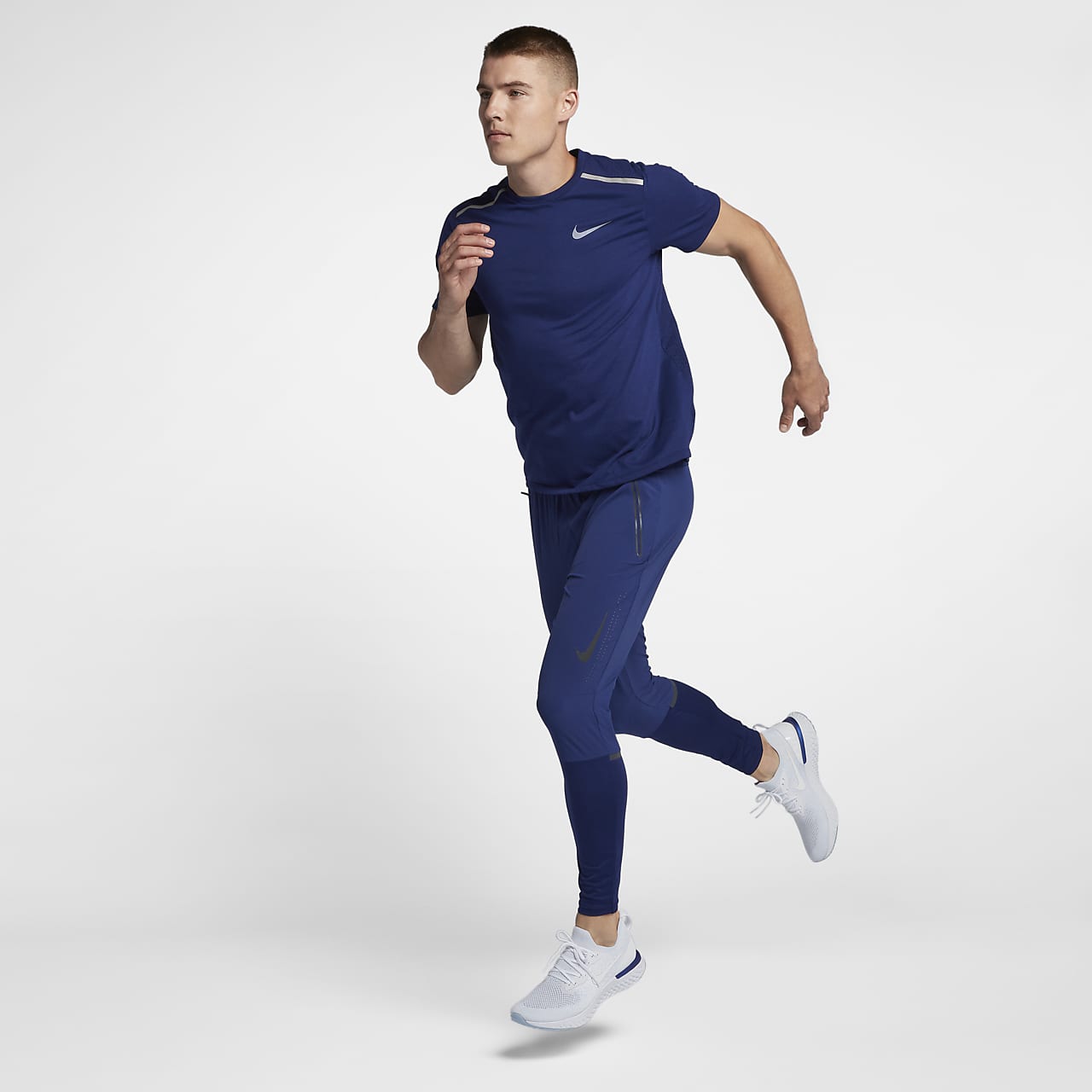 do nike sweatpants run small