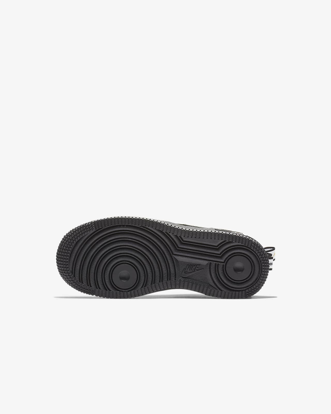 Nike Force 1 LV8 Utility Little Kids' Shoe Size 1Y (Black)