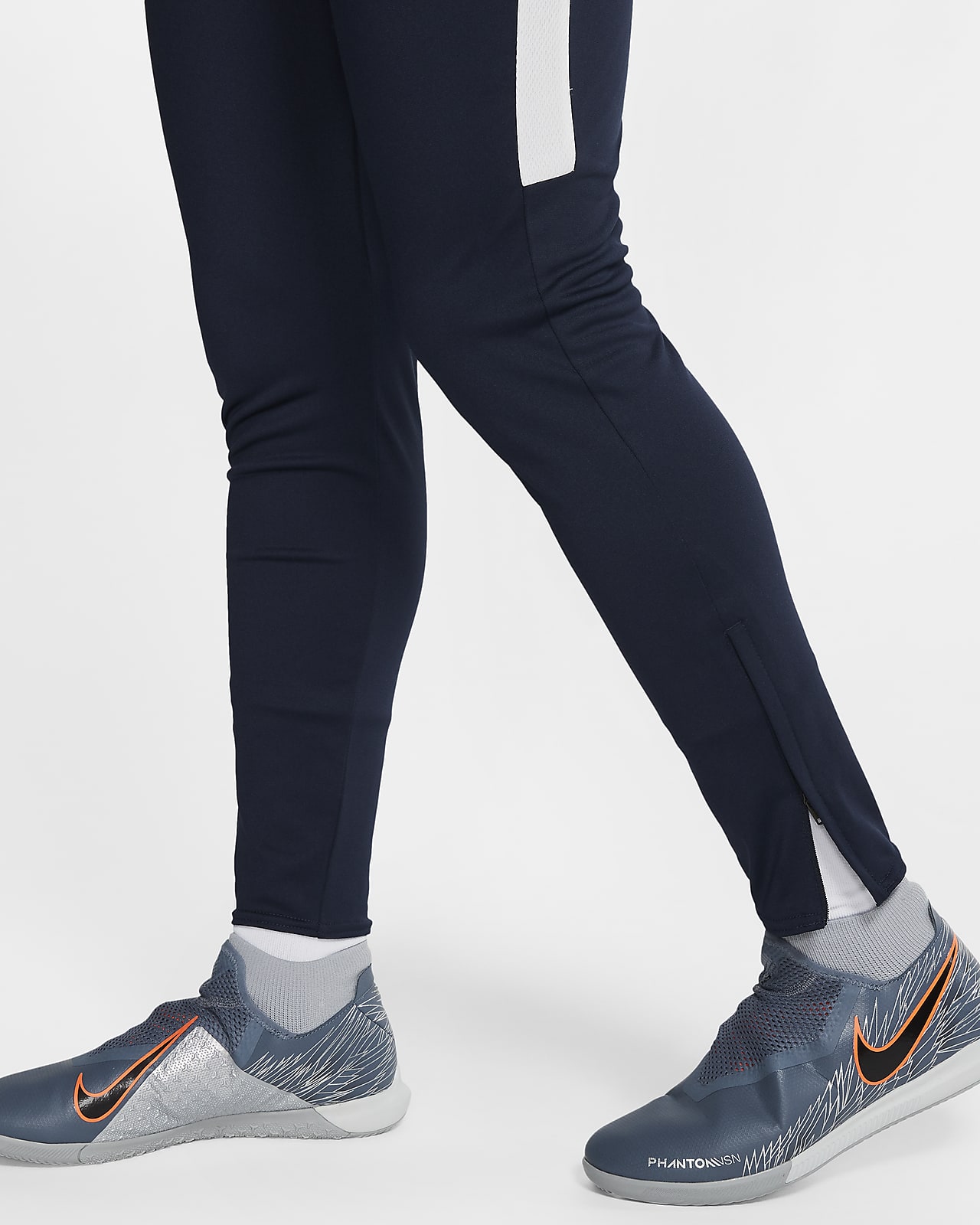 nike walking trousers