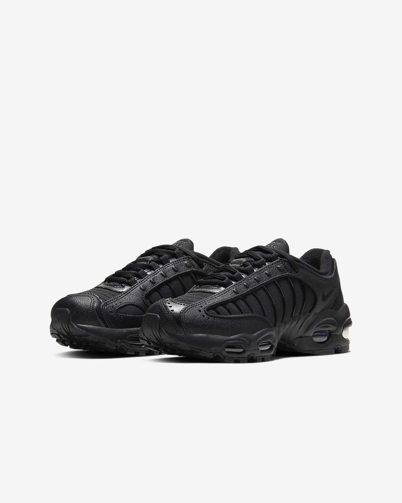 black air max tailwind iv