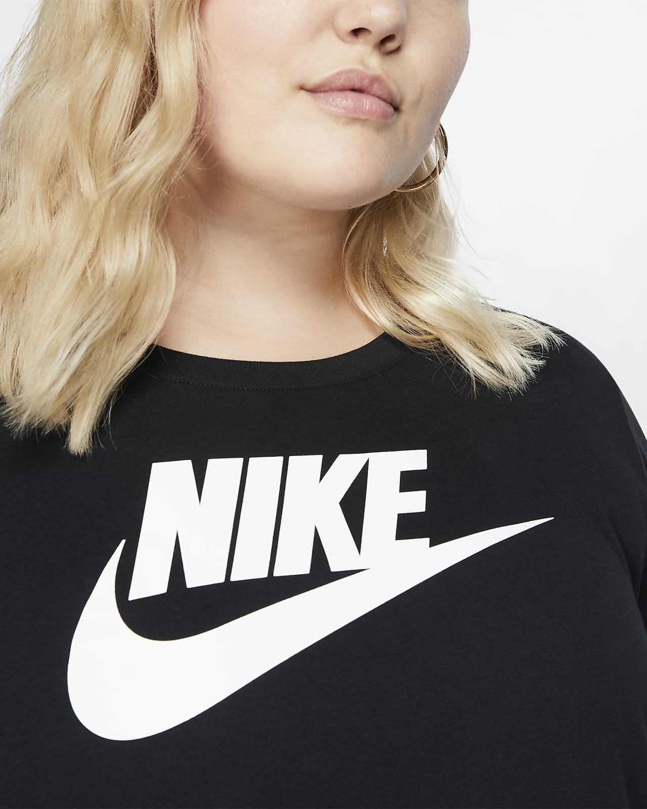 Nike Sportswear Essential Women's T-Shirt (Plus size). Nike SA