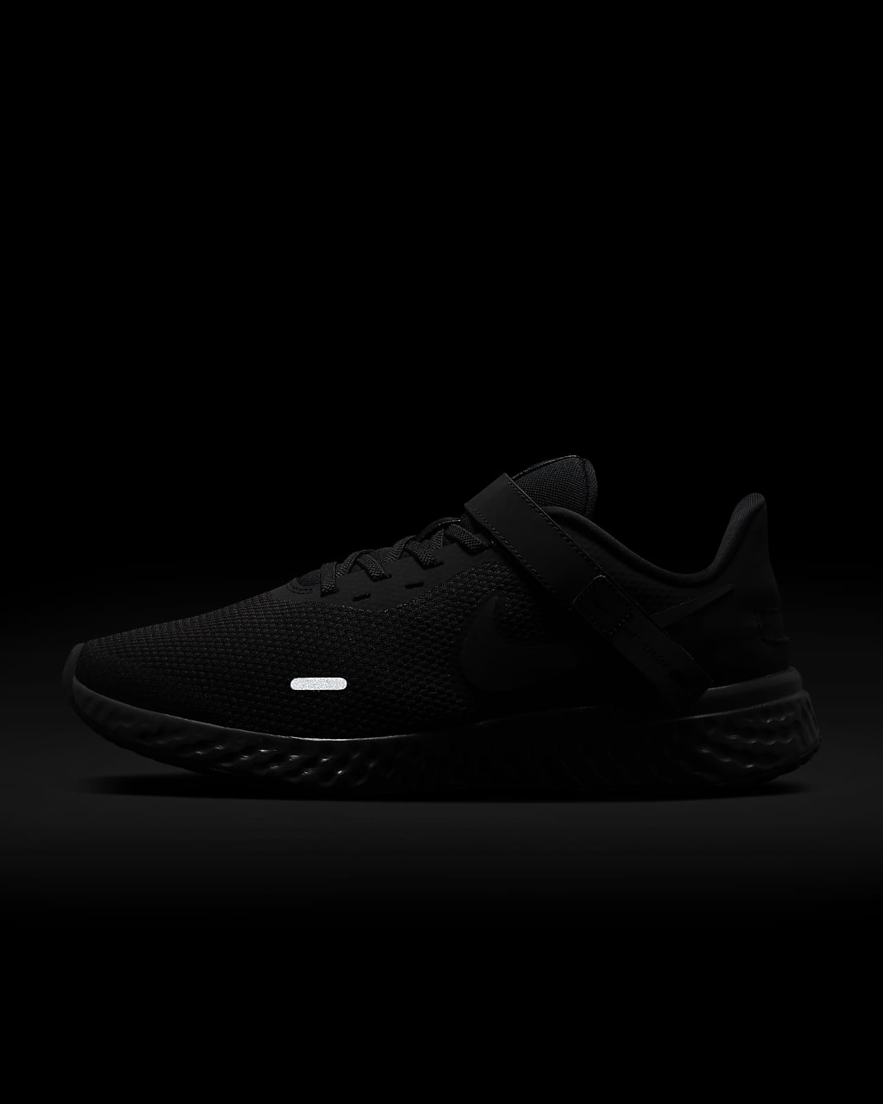 nike revolution 5 flyease extra wide