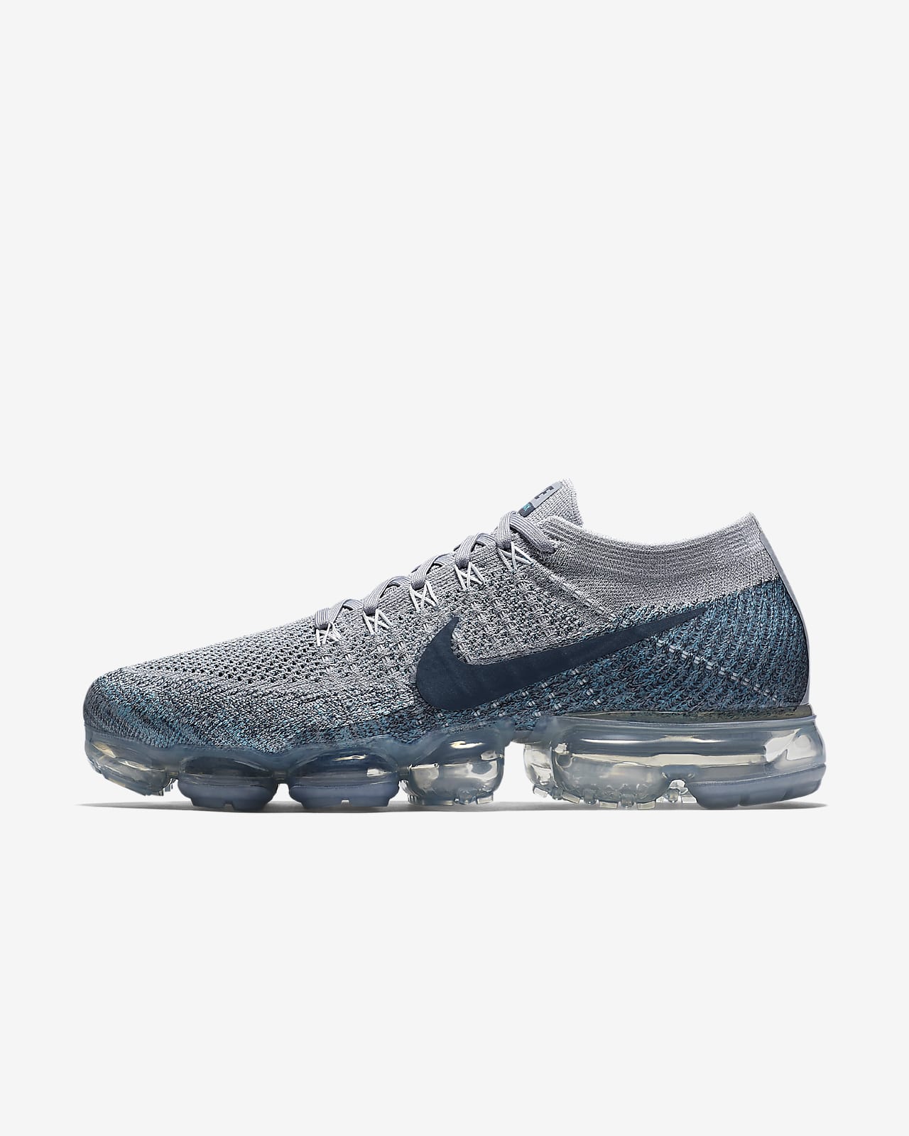 blue and white nike vapormax