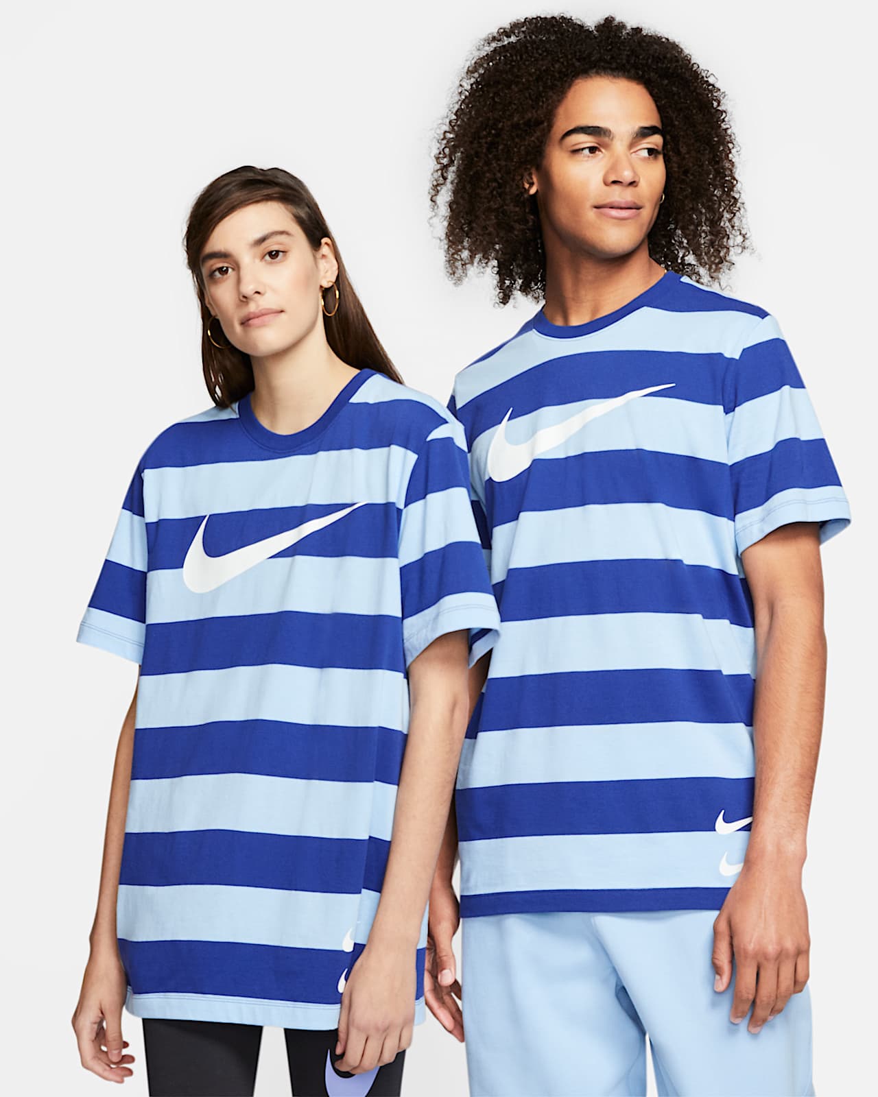 Nike公式 ナイキ スポーツウェア スウッシュ メンズ ストライプ Tシャツ オンラインストア 通販サイト