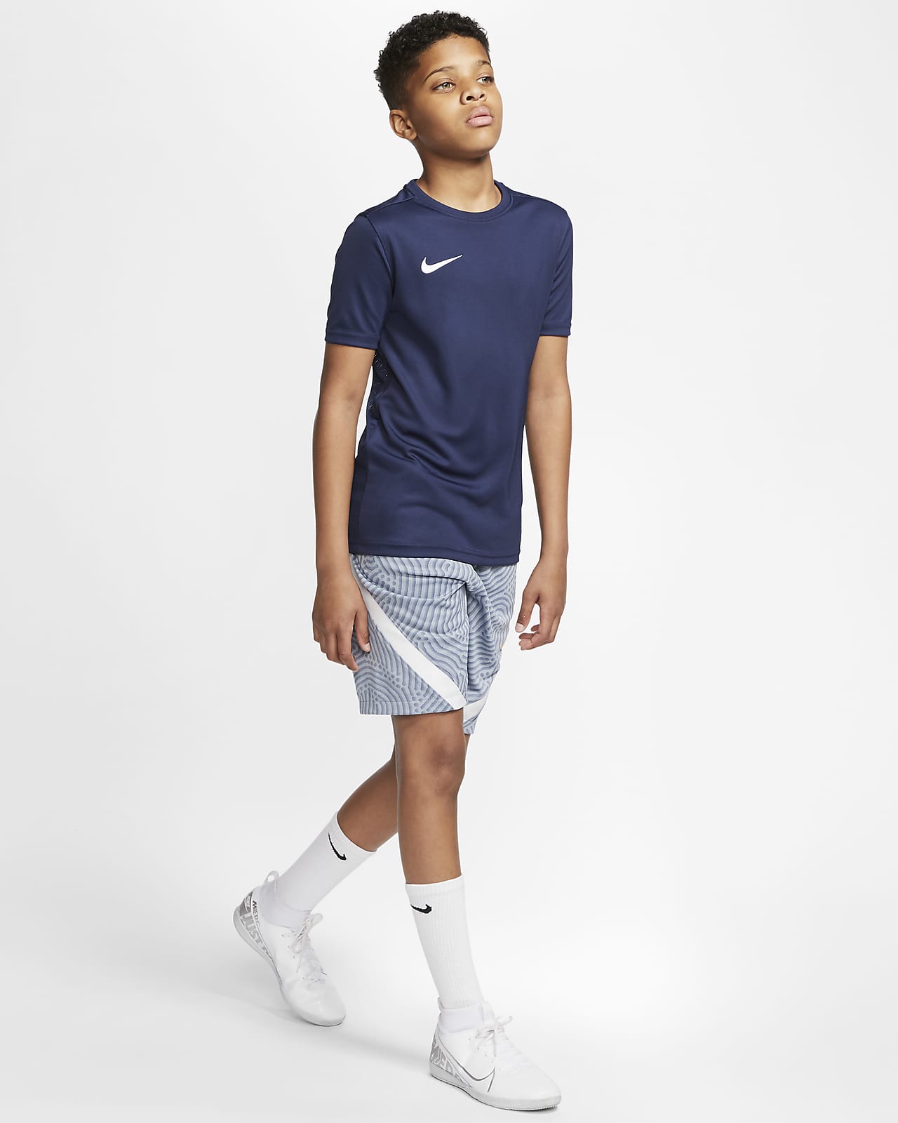 Nike Dri-FIT Park 7 Big Kids' Soccer 