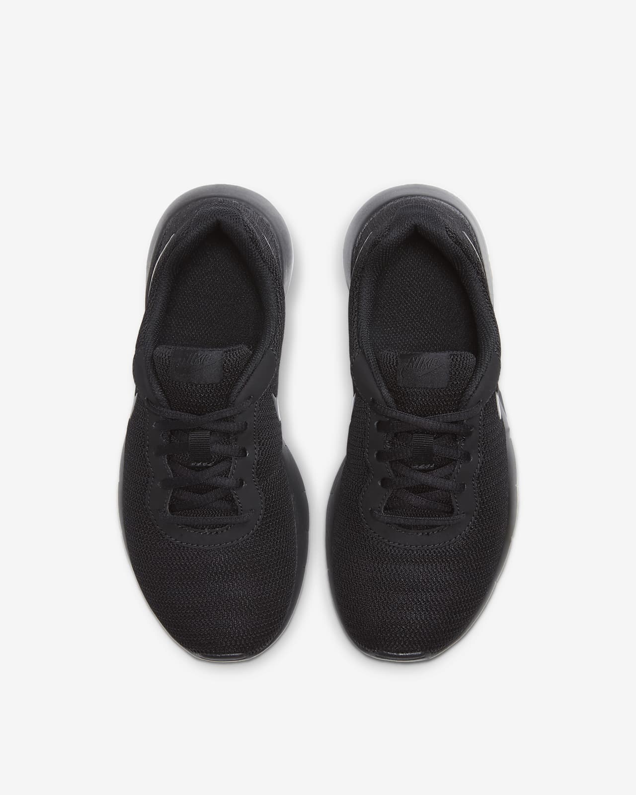 black nike tanjun shoes