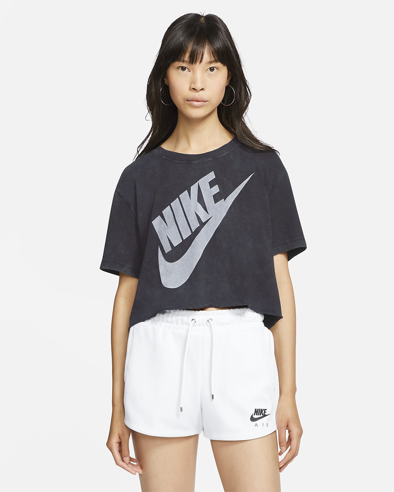 Short-Sleeve Crop Top. Nike 