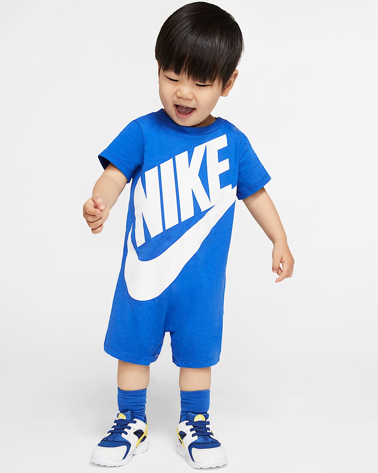 bebe nike
