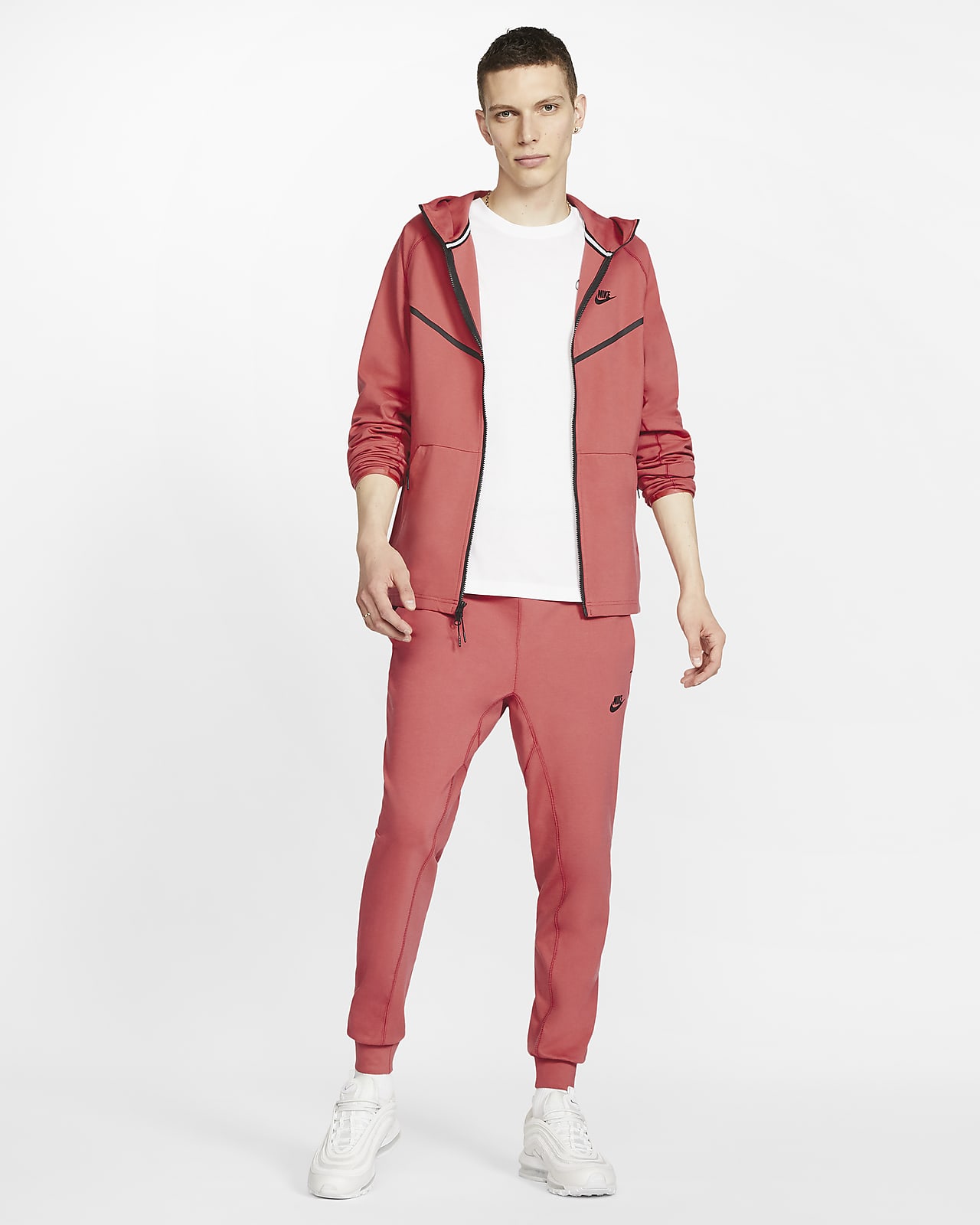 nike sportswear joggers mens