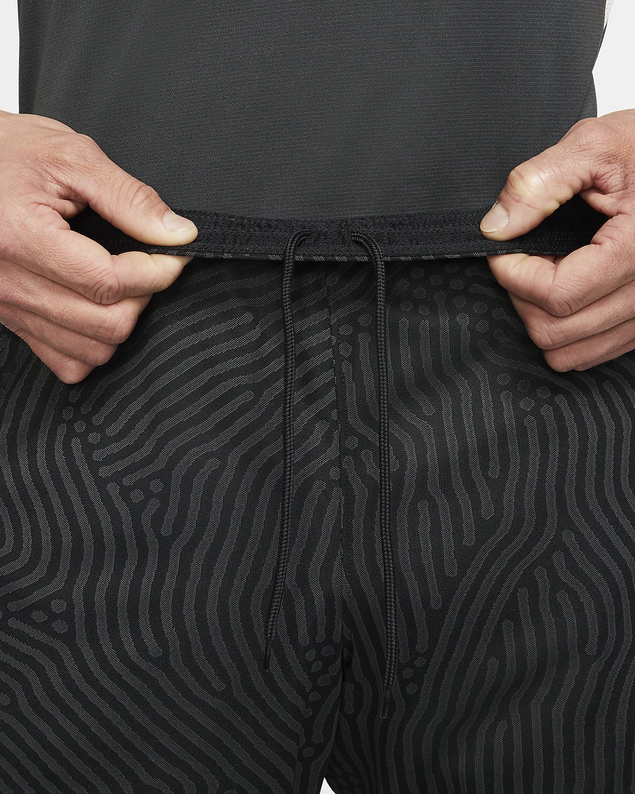 nike football shorts with pockets