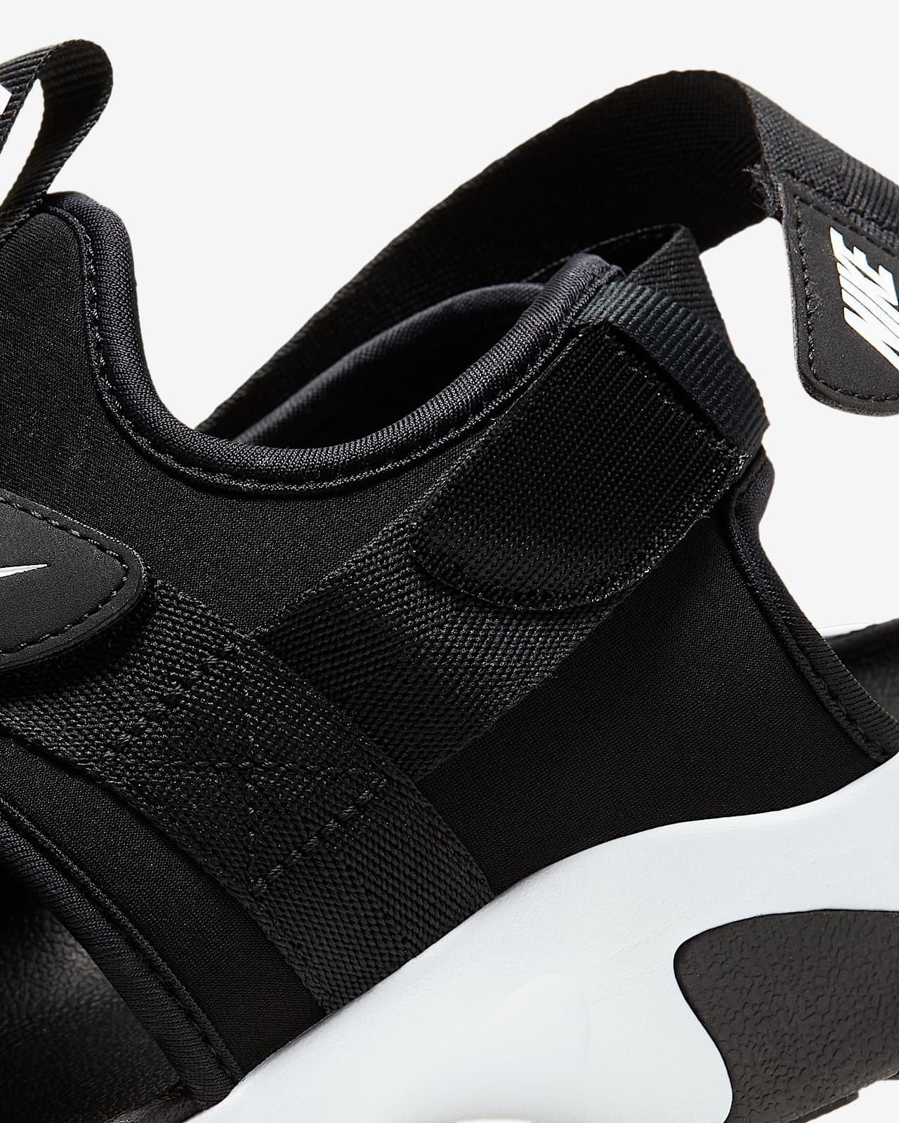 nike canyon mens