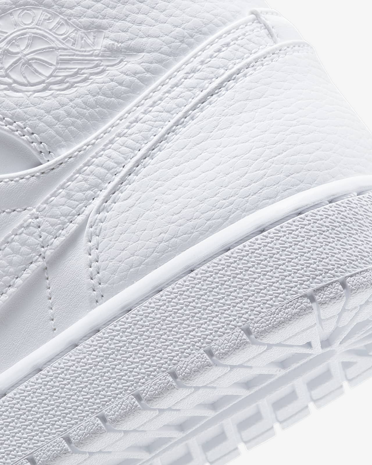 Calzado Air Jordan 1 Mid. Nike MX