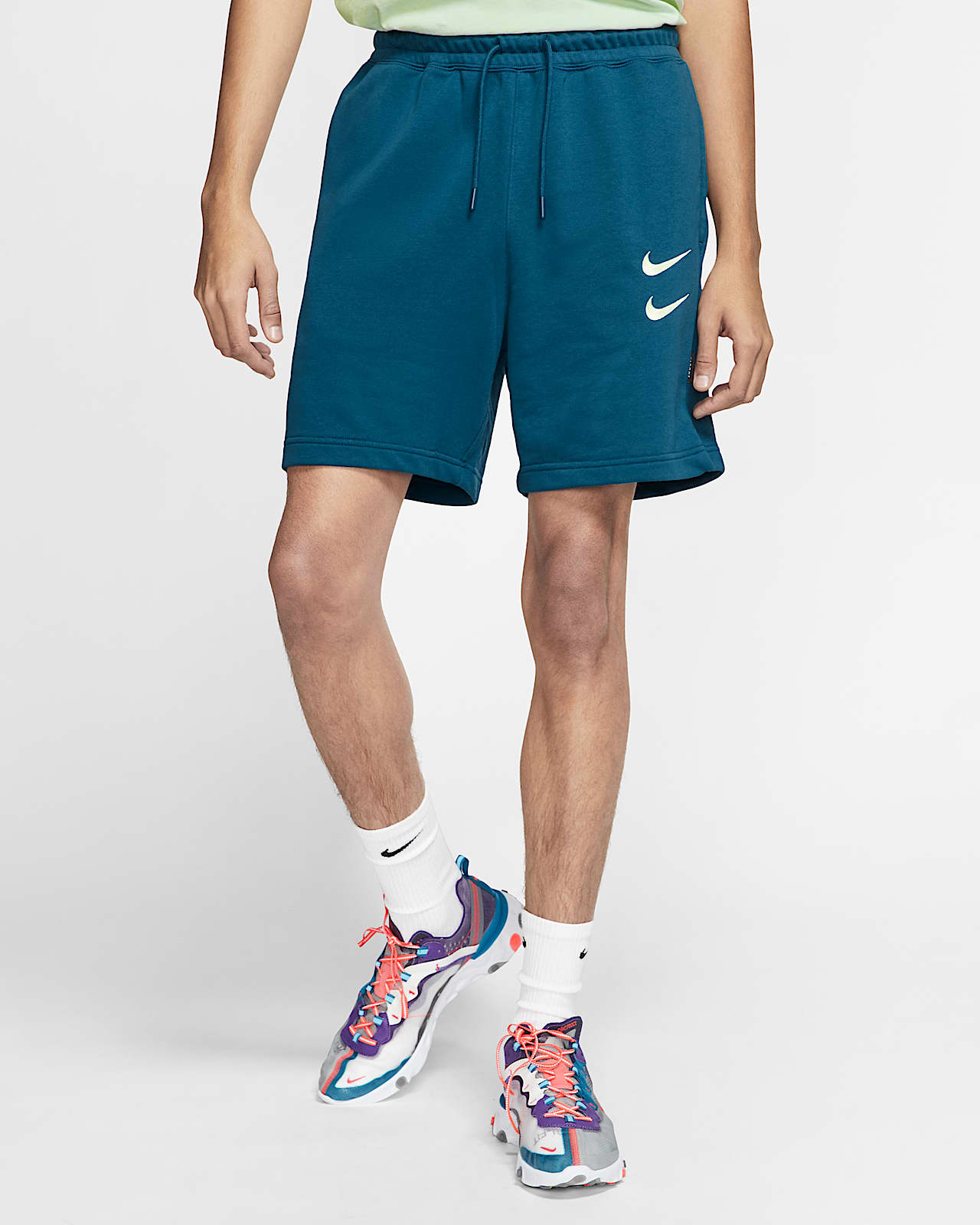 Nike Sportswear Swoosh Pantalón corto de tejido French ...
