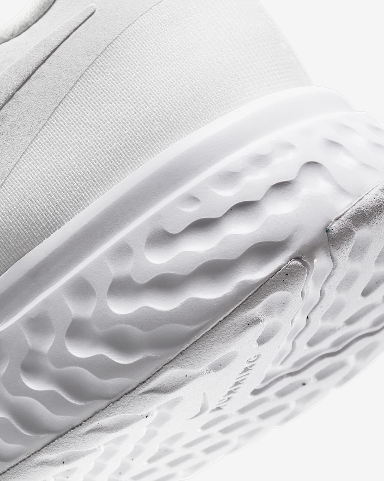 women's nike revolution running shoes