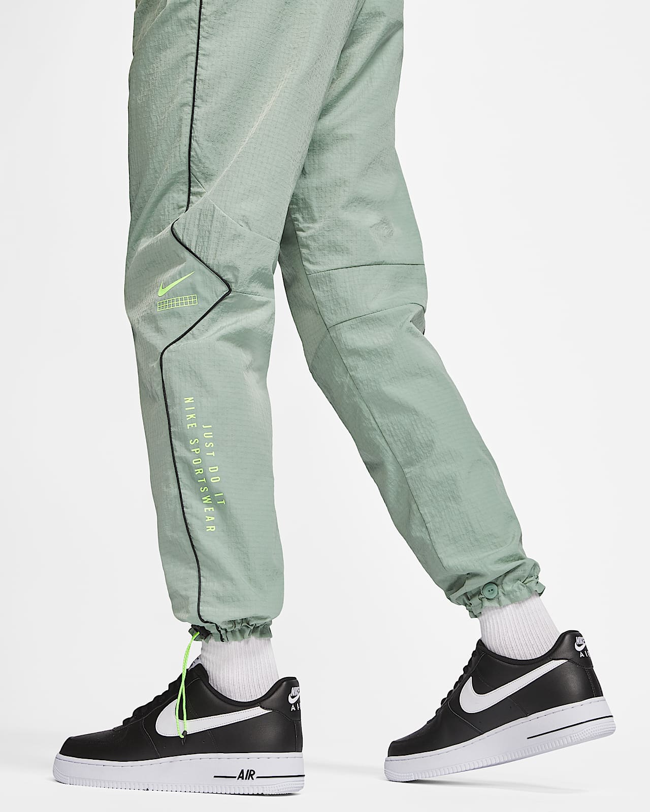 nike dna woven track pants