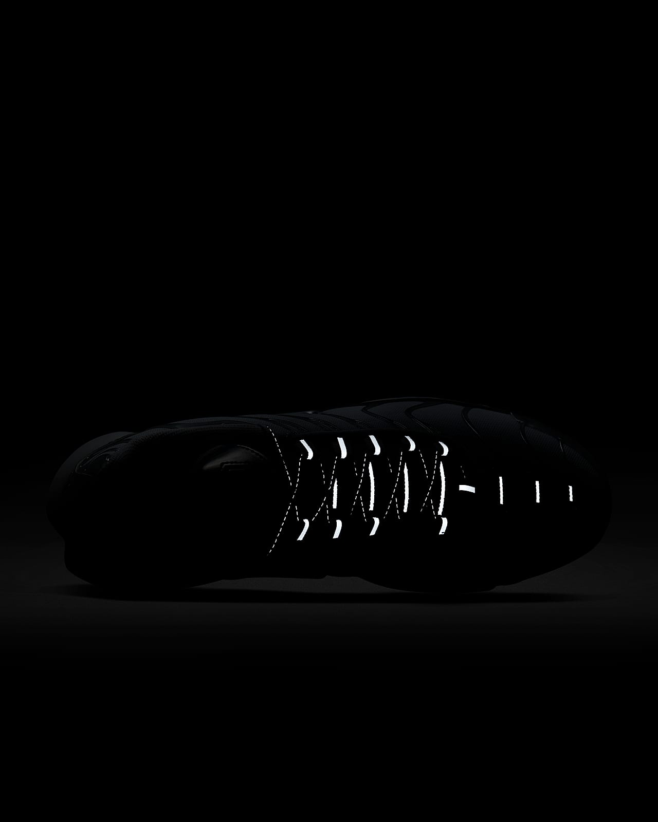 nike air max plus men's shoe