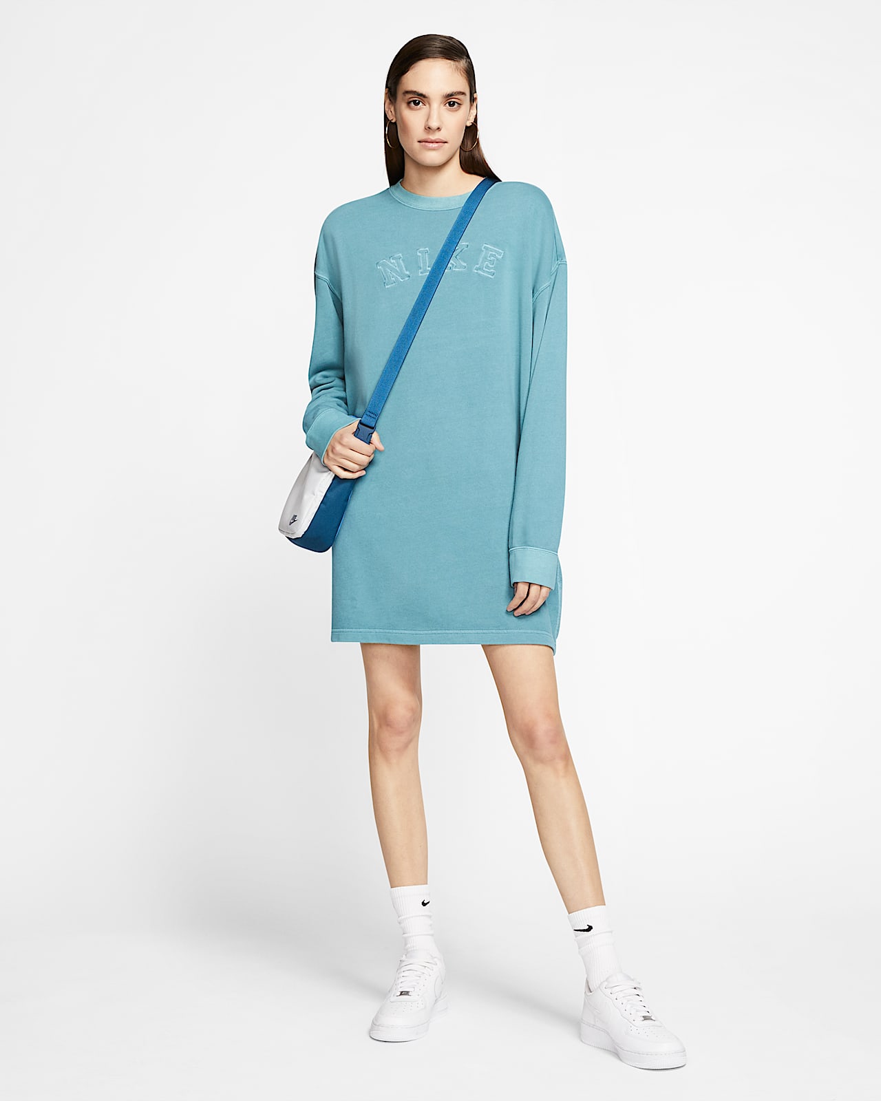 Klänning i frotté Nike Sportswear för kvinnor. Nike SE Klänning i frotté Nike Sportswear för kvinnor (Plus Size