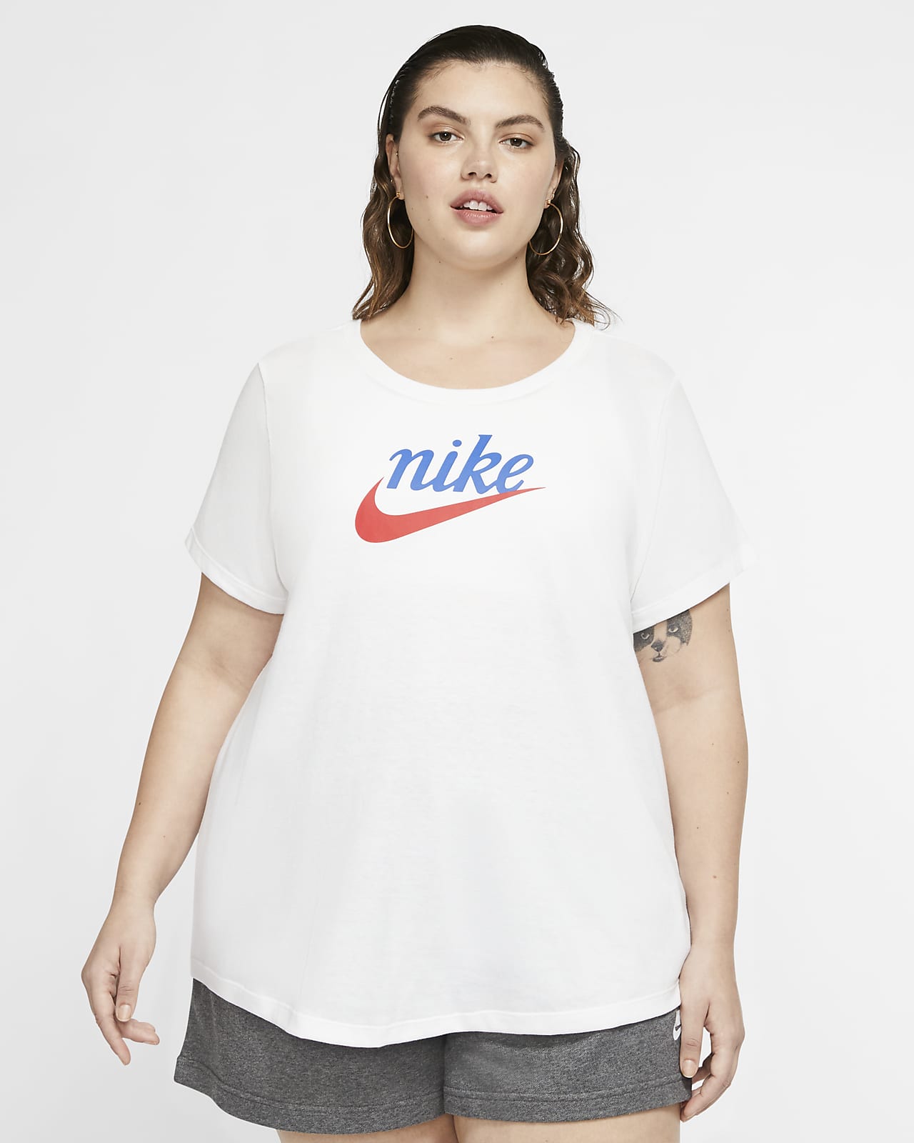 Playera para mujer Nike Sportswear (talla grande). Nike.com