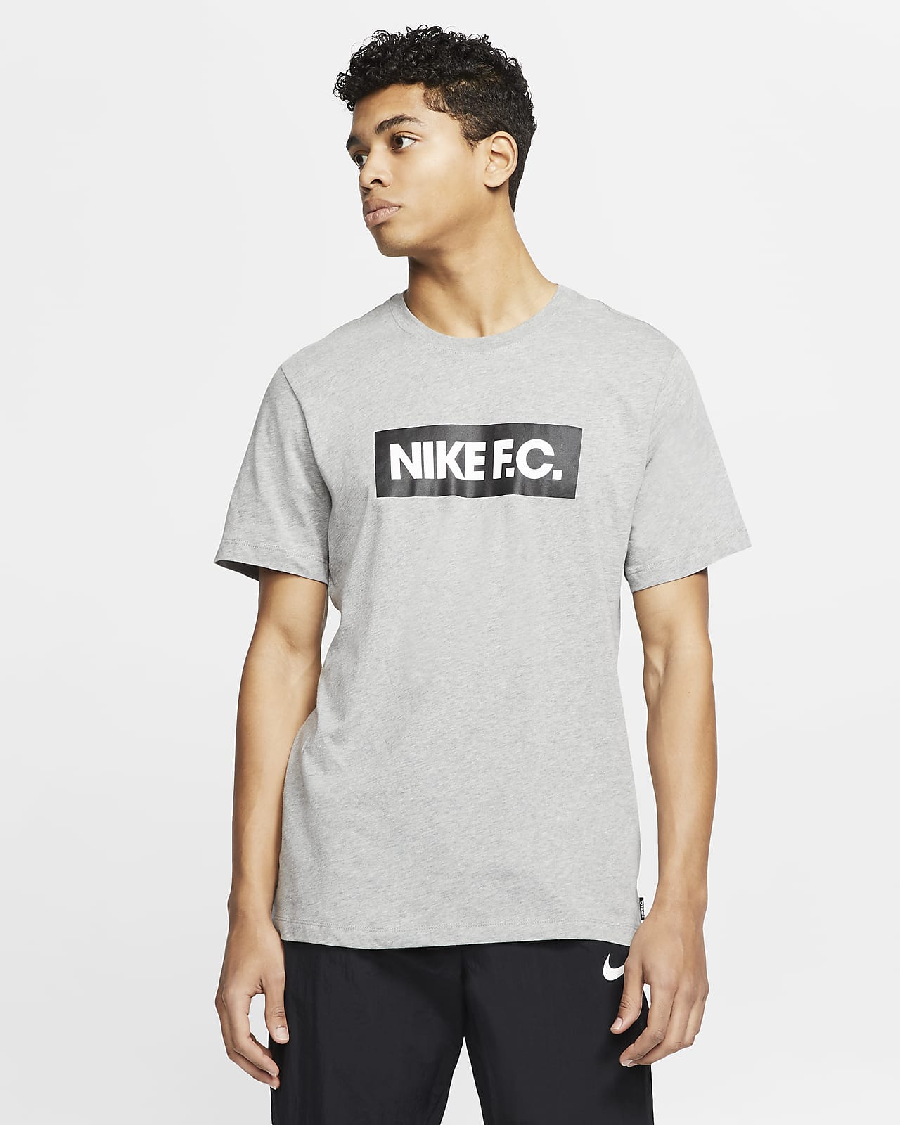 Nike F.C. SE11 Men's Football T-Shirt. Nike EG