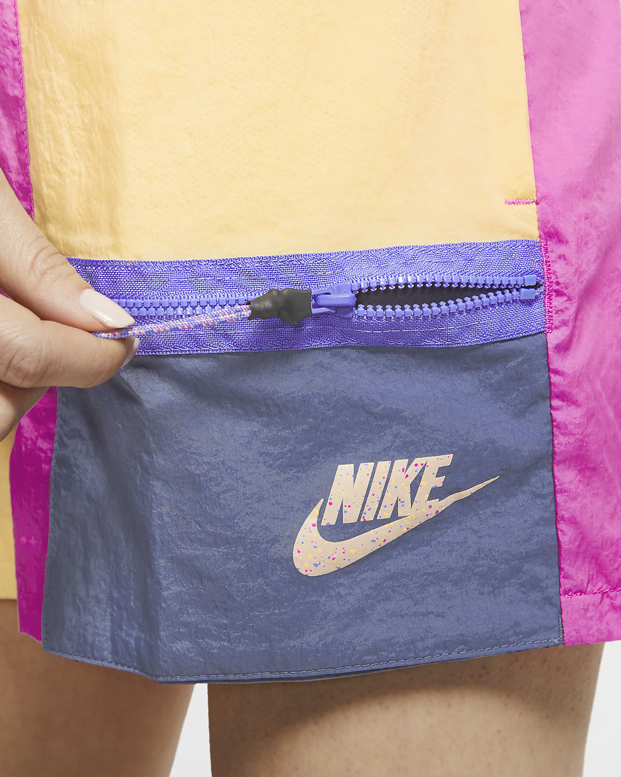 Shorts Nike Sportswear Icon Clash Feminino - PromoTurbo