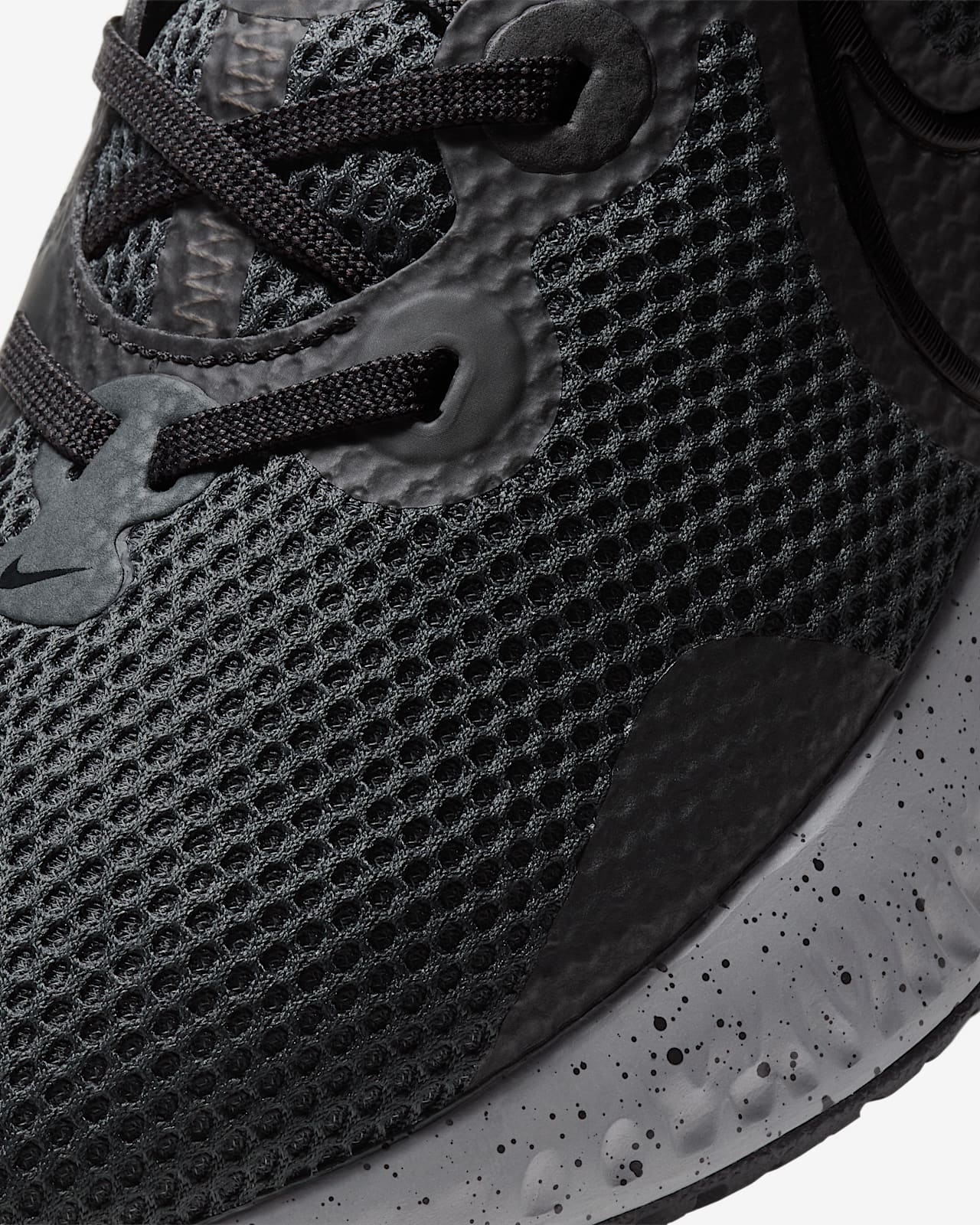 black and gray running shoes