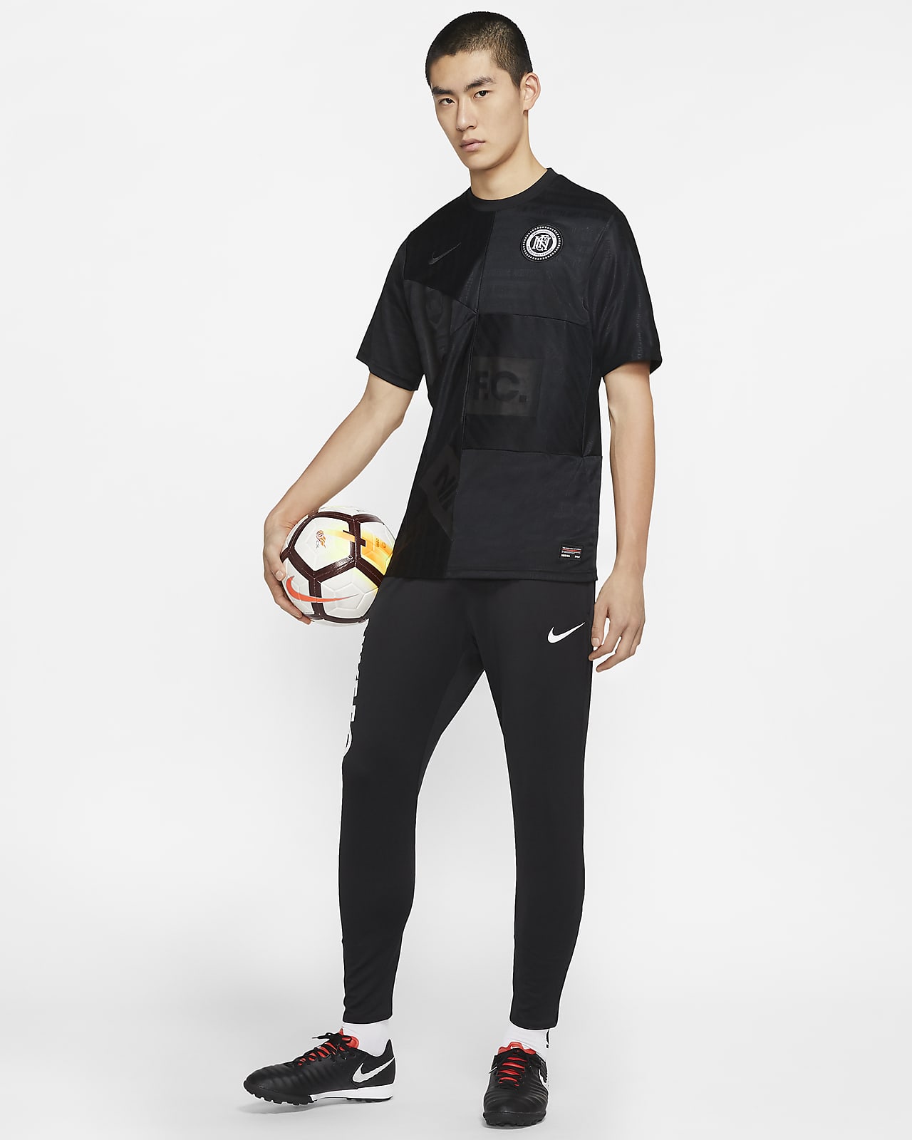 Nike公式 ナイキ F C エッセンシャル メンズ ニット サッカーパンツ オンラインストア 通販サイト