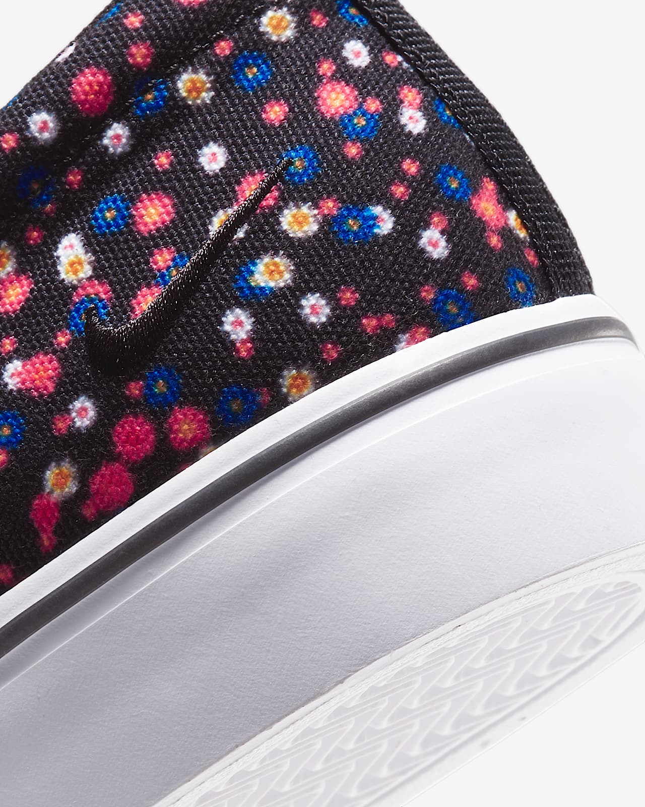 women's nike court royale ac slip on print sneakers