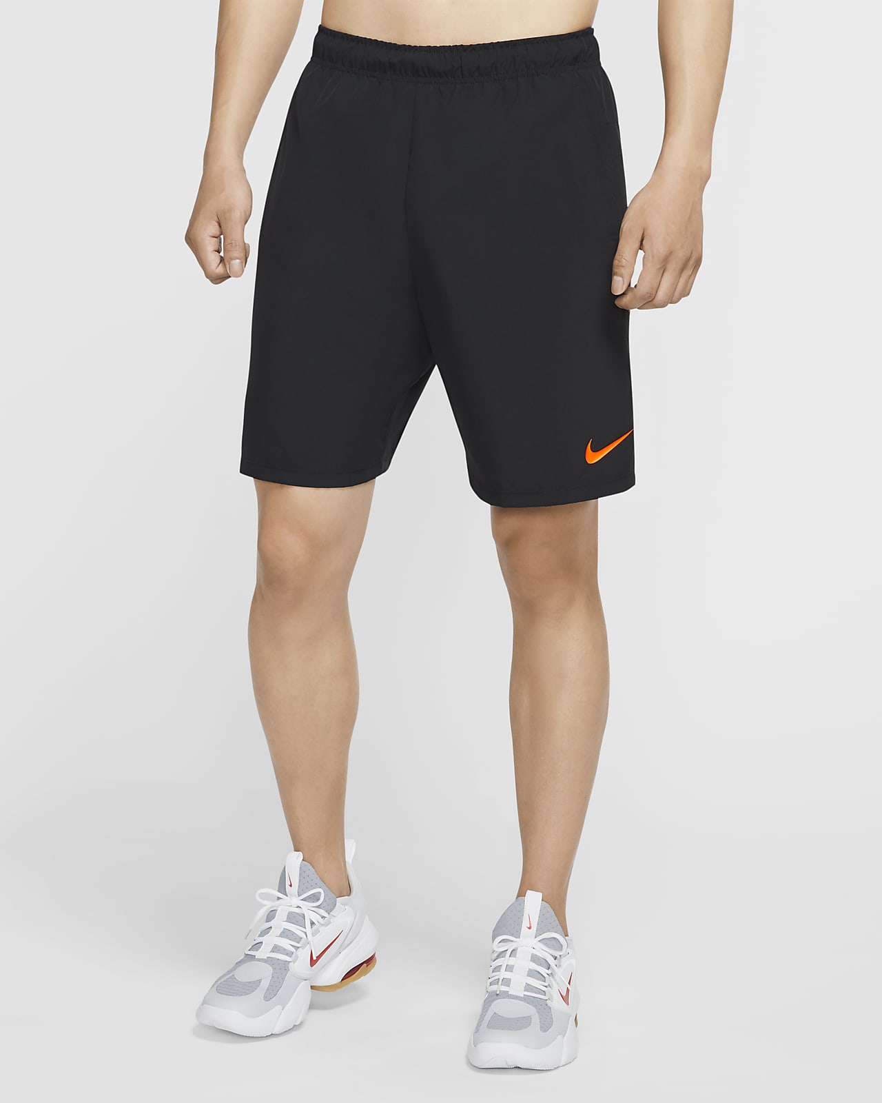 กางเกงเทรนนิ่งขาสั้นผู้ชาย Nike