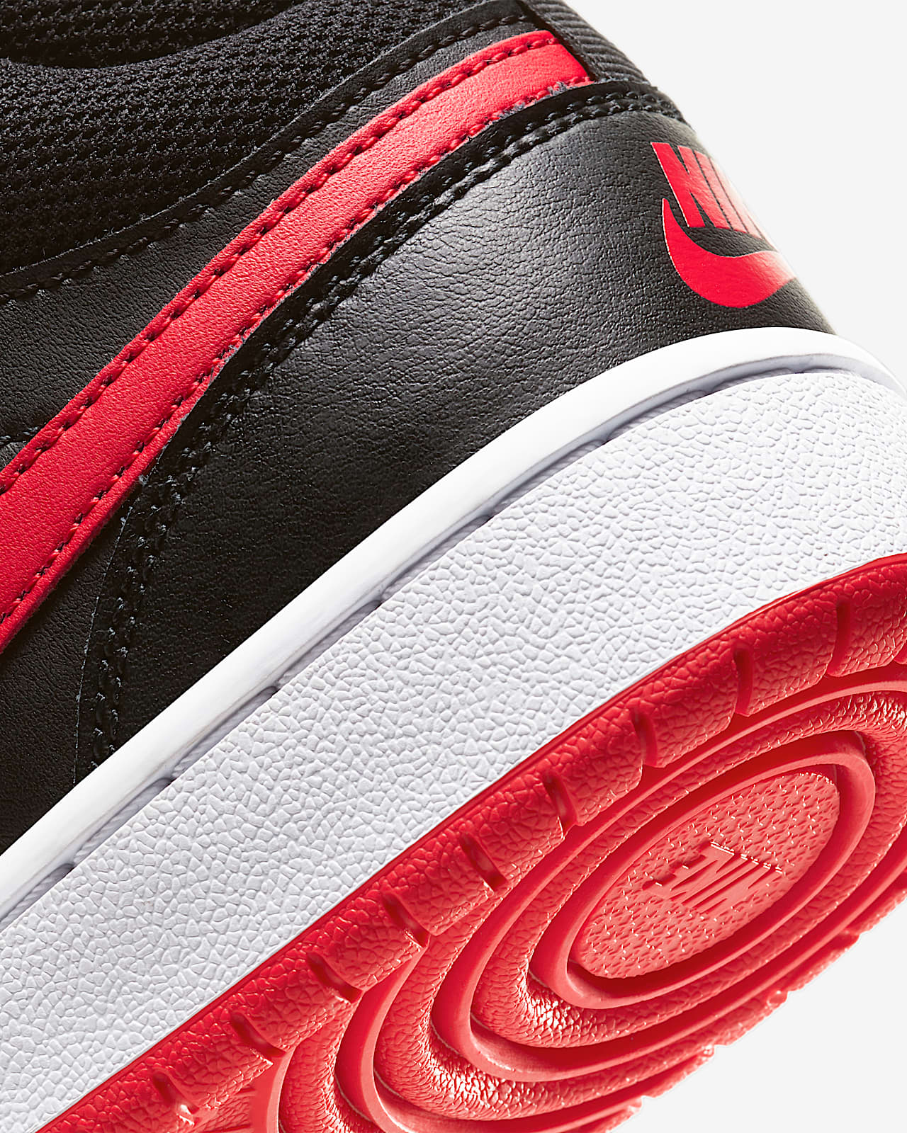 nıke court borough mıd