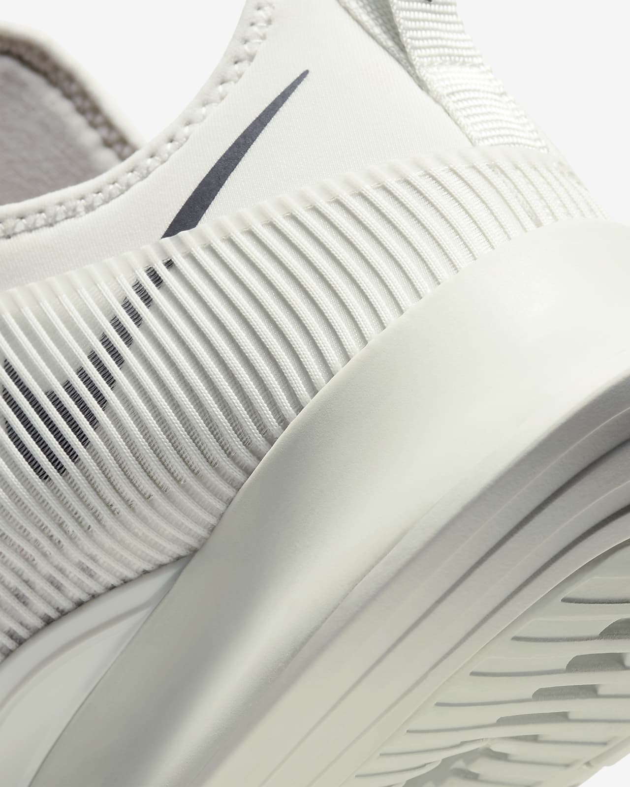 nike training air zoom superrep trainers in white and silver