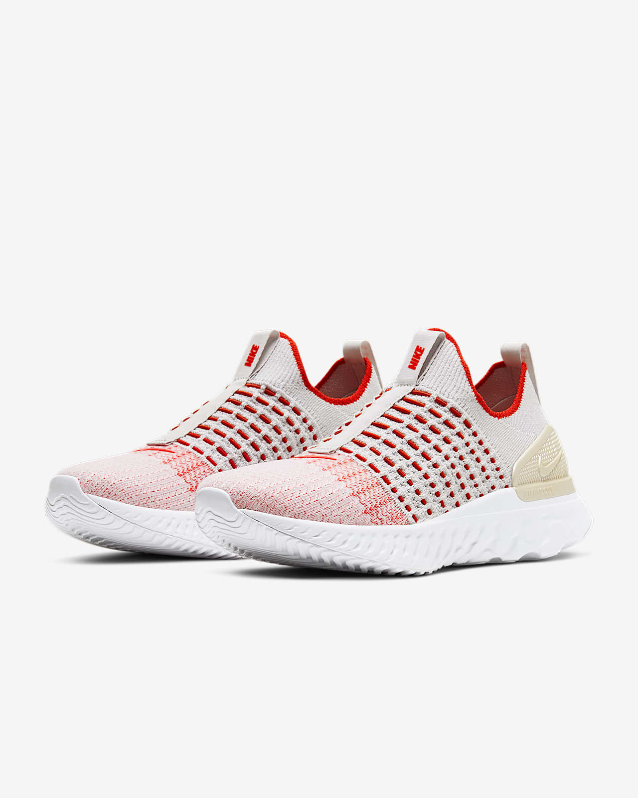 Nike React Phantom Run Flyknit 2 女款跑鞋。Nike TW