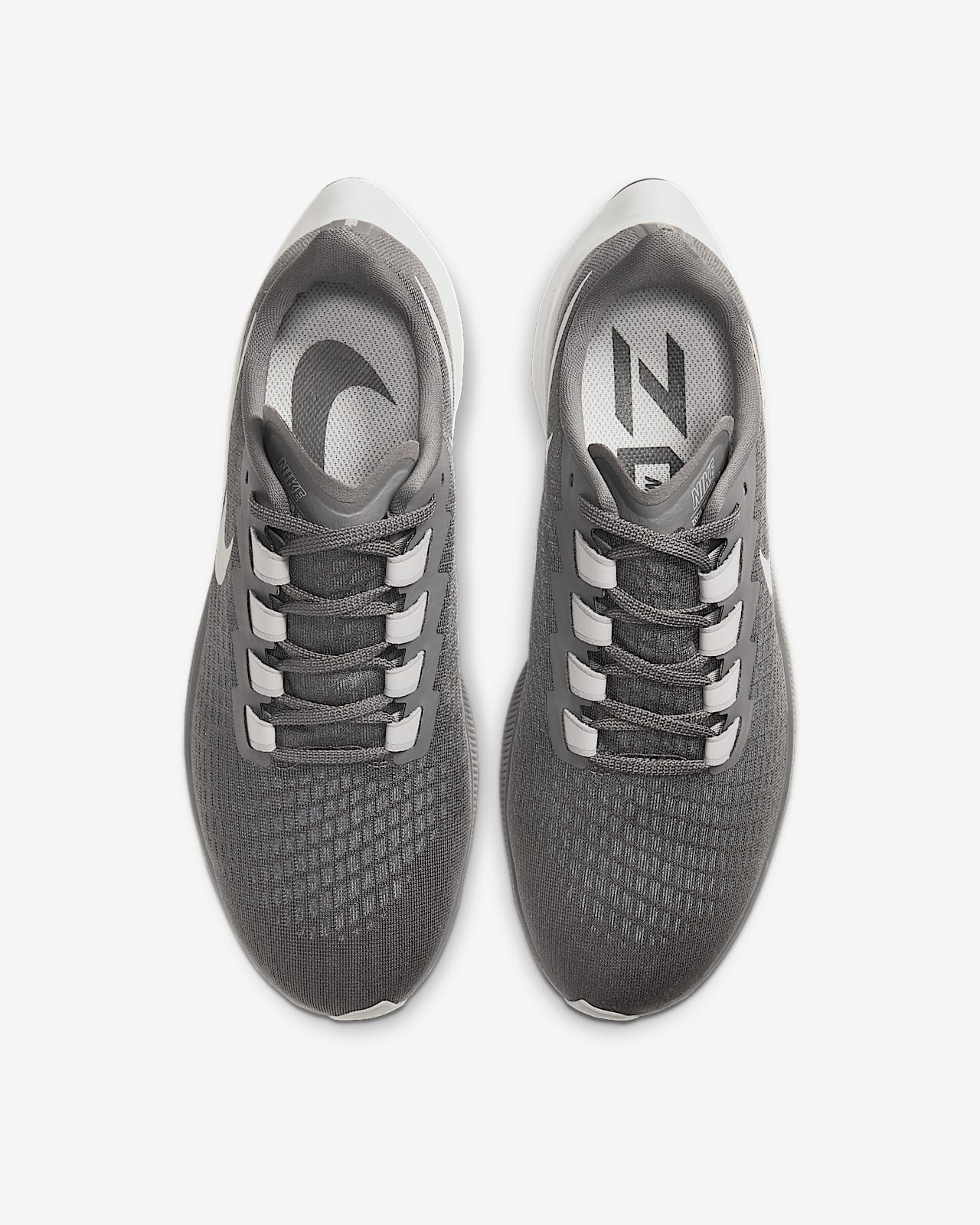 dark gray nike running shoes