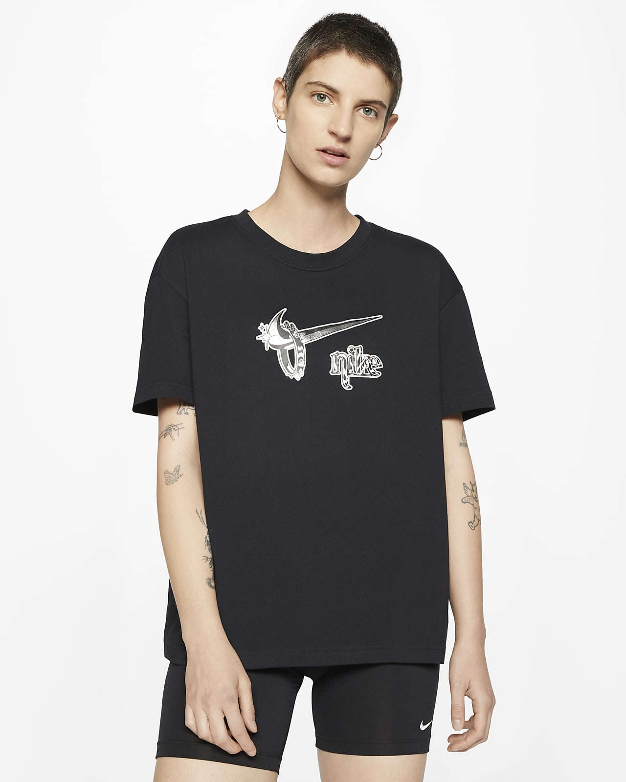 Boyfriend Fit T-Shirt. Nike GB