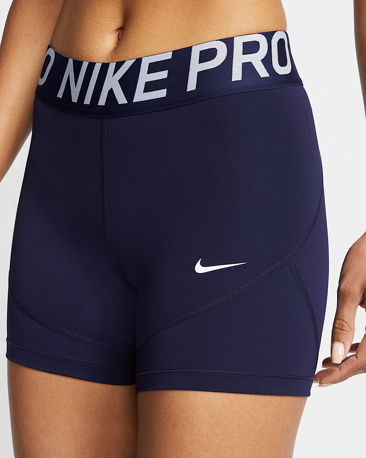 nike pro women's 13cm shorts