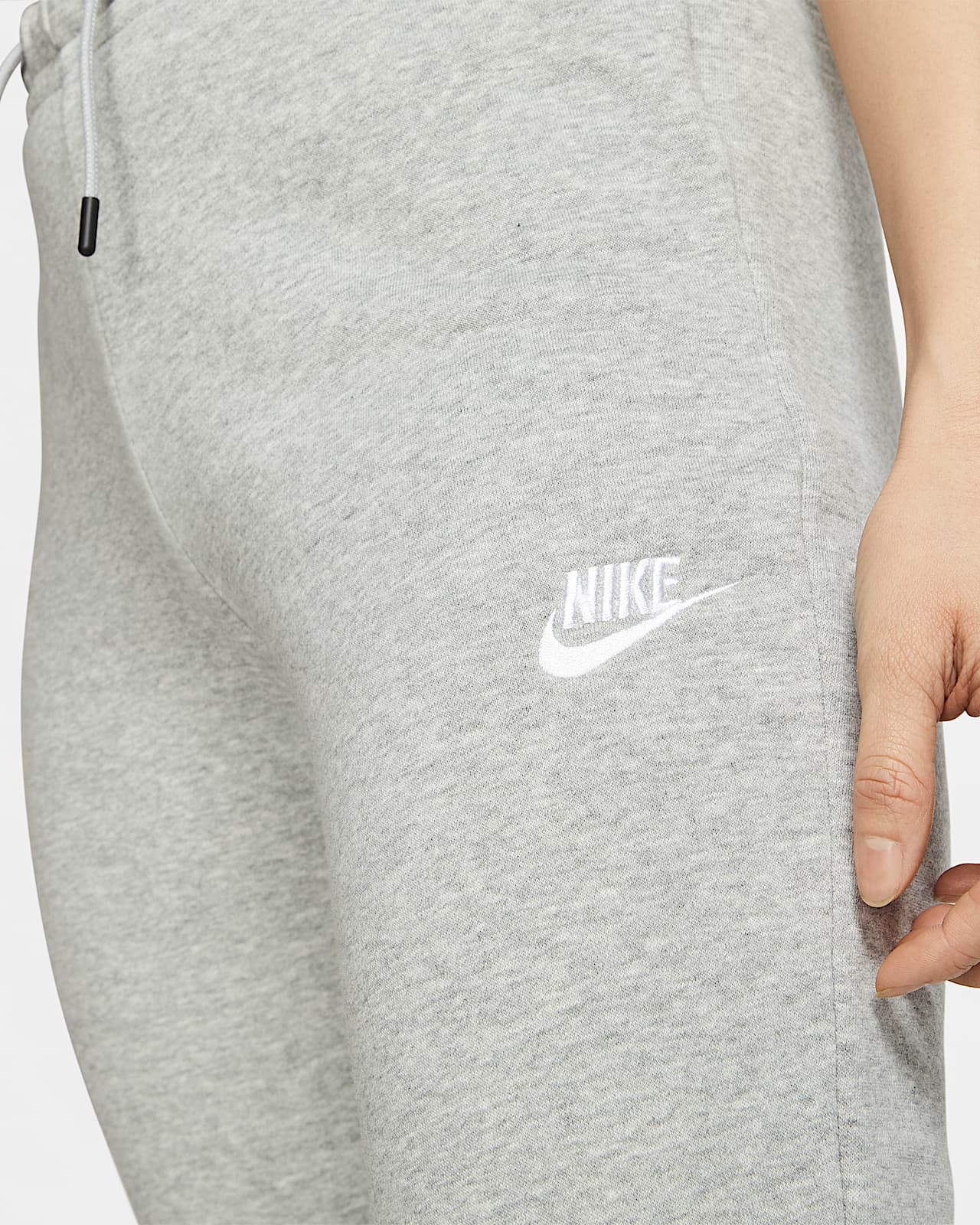 Nike Sportswear Essential Pantalón de tejido Fleece de talle medio - Mujer.  Nike ES