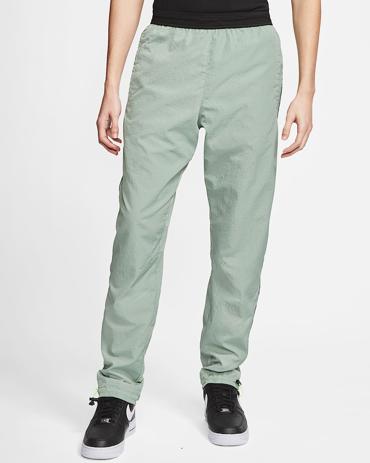 nike woven trousers