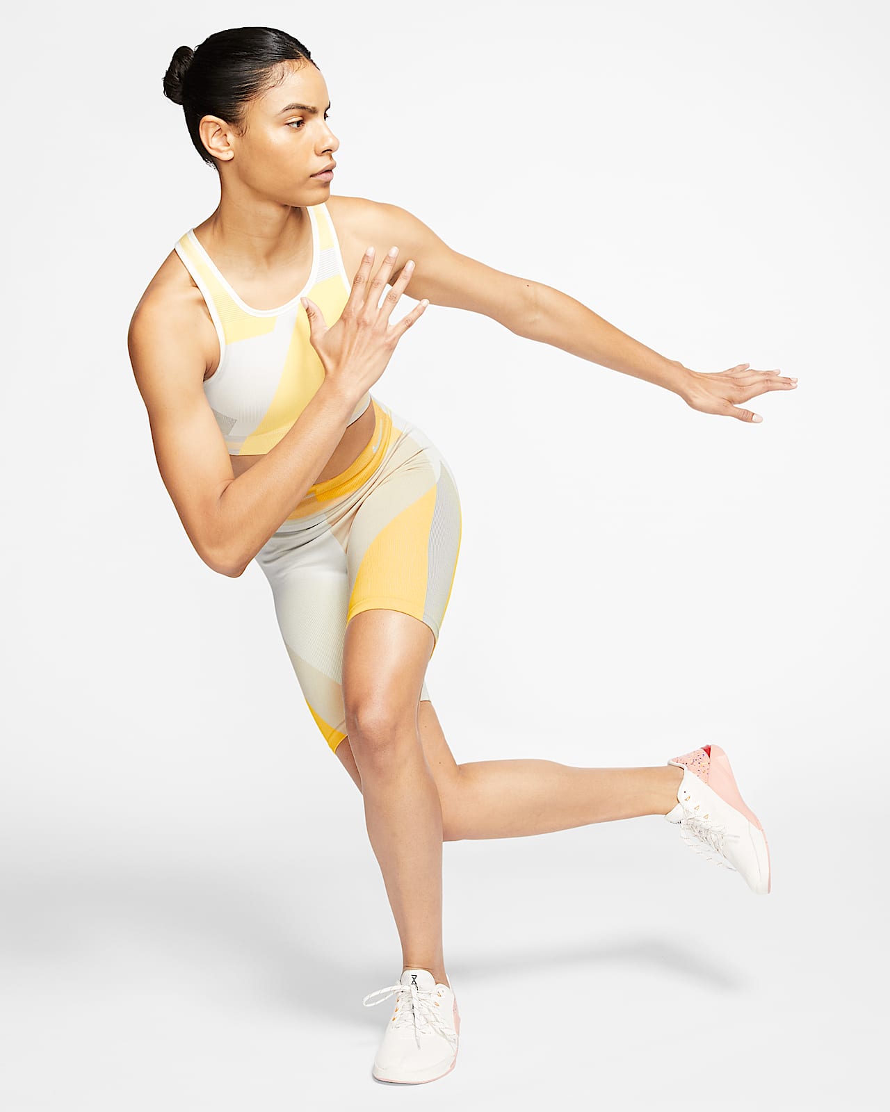 nike icon clash training shorts