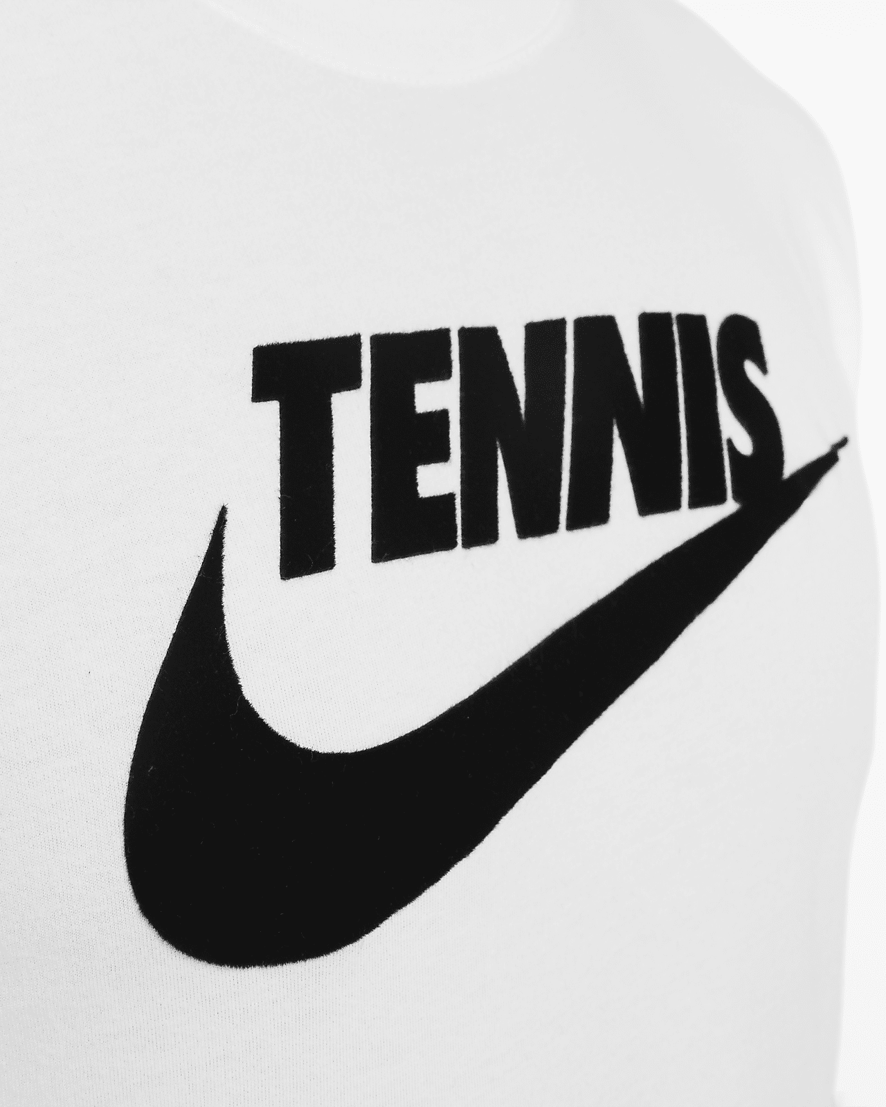 NikeCourt Dri-FIT Men's Graphic Tennis T-Shirt. Nike LU
