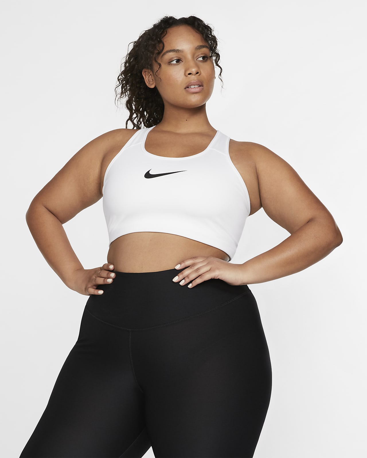 Nike Swoosh Orta Destekli Dolgusuz Kadın Spor Sütyeni (Büyük Beden)