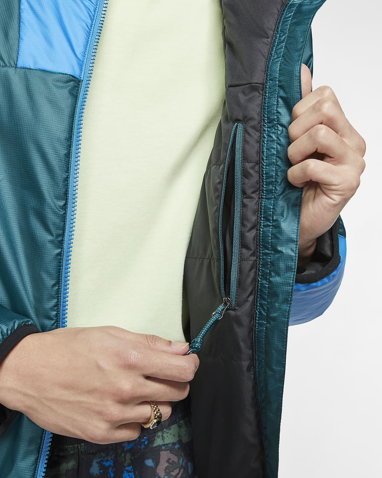 Nike ACG PrimaLoft® Hooded Jacket. Nike MA