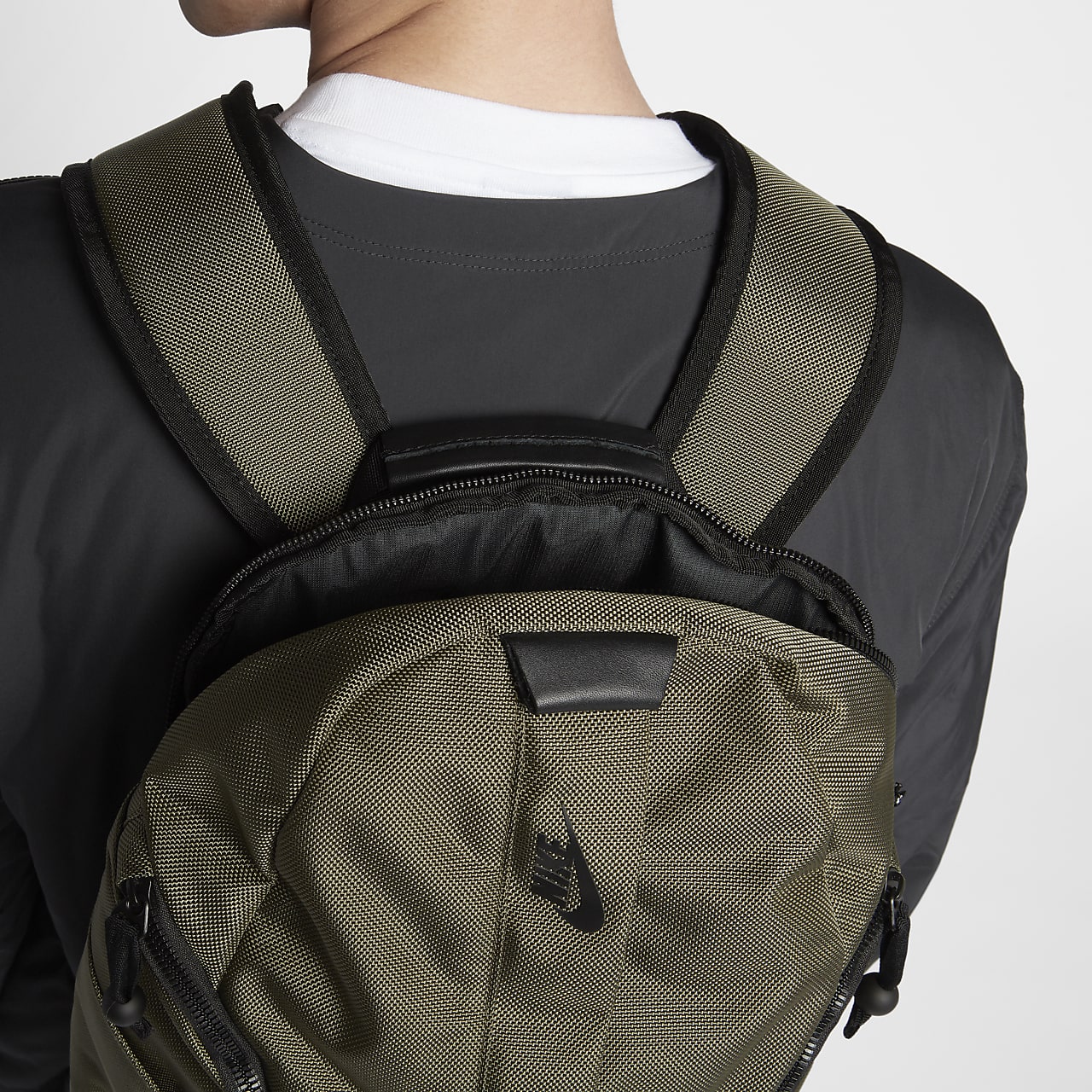 nike slim backpack