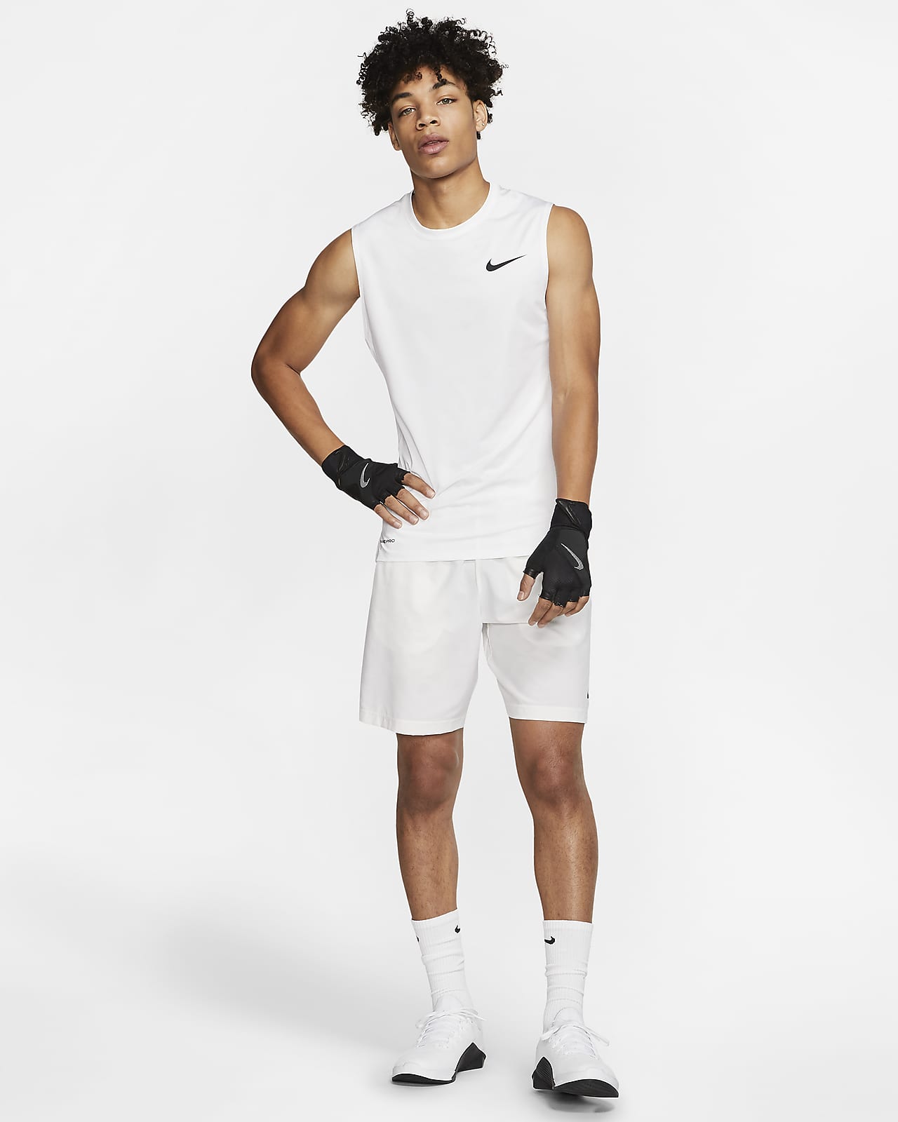 nike sleeveless gym top