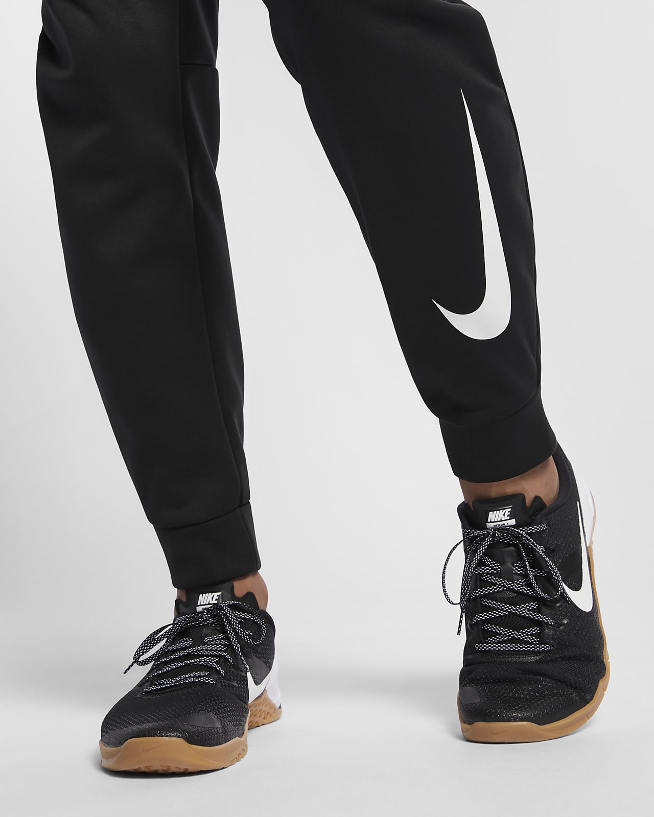 Nike Therma Men�s Tapered Training Pants.