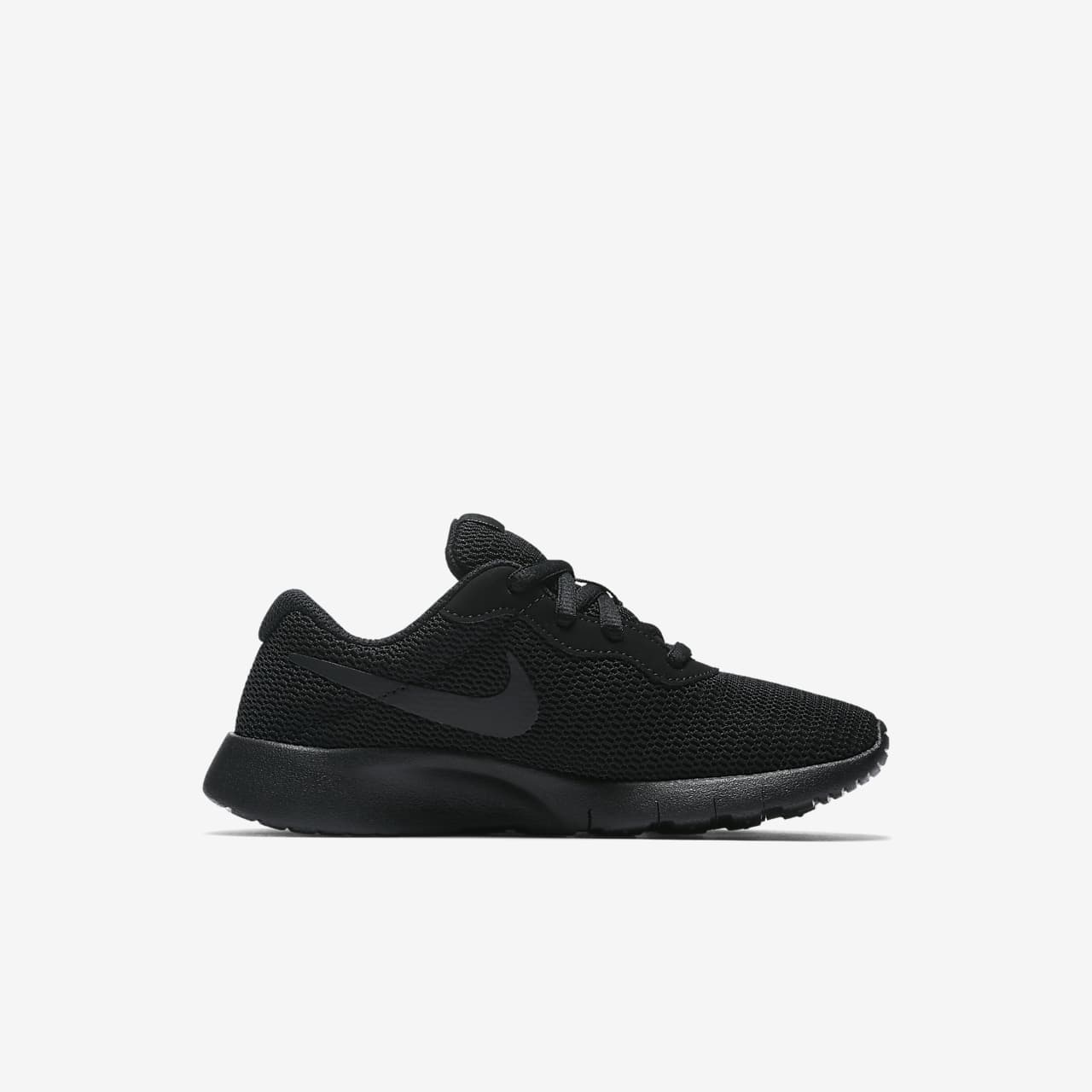 youth black nike shoes